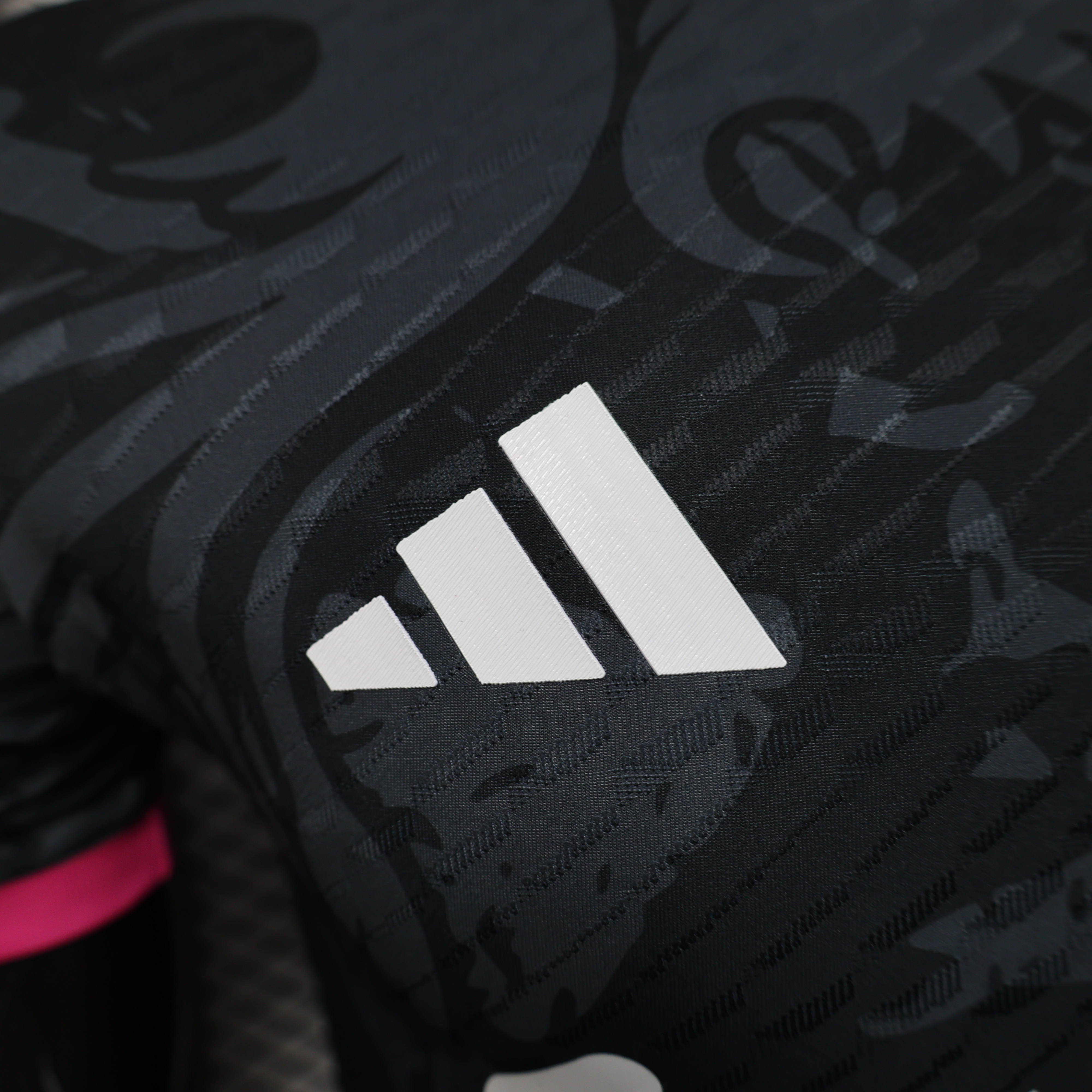 2025-26 Liverpool Special Edition - Jersey - Player Edition