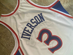Allen Iverson Philadelphia 76ers 3 White MN