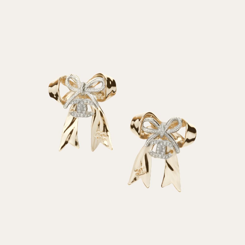 Chanel Stud Earrings With Gold ABG598 B22434 U4561