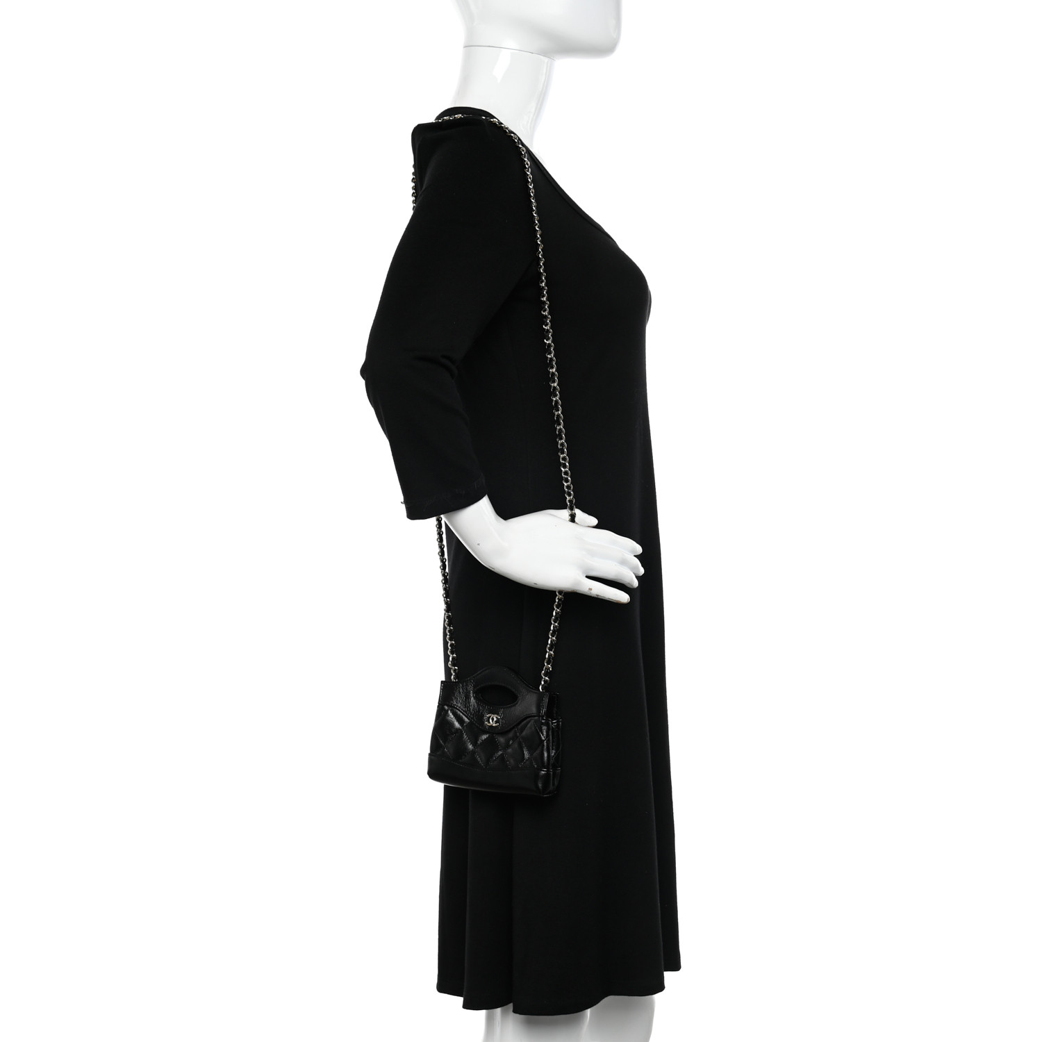 Shiny Lambskin Quilted Micro 31 Clutch With Chain Black
