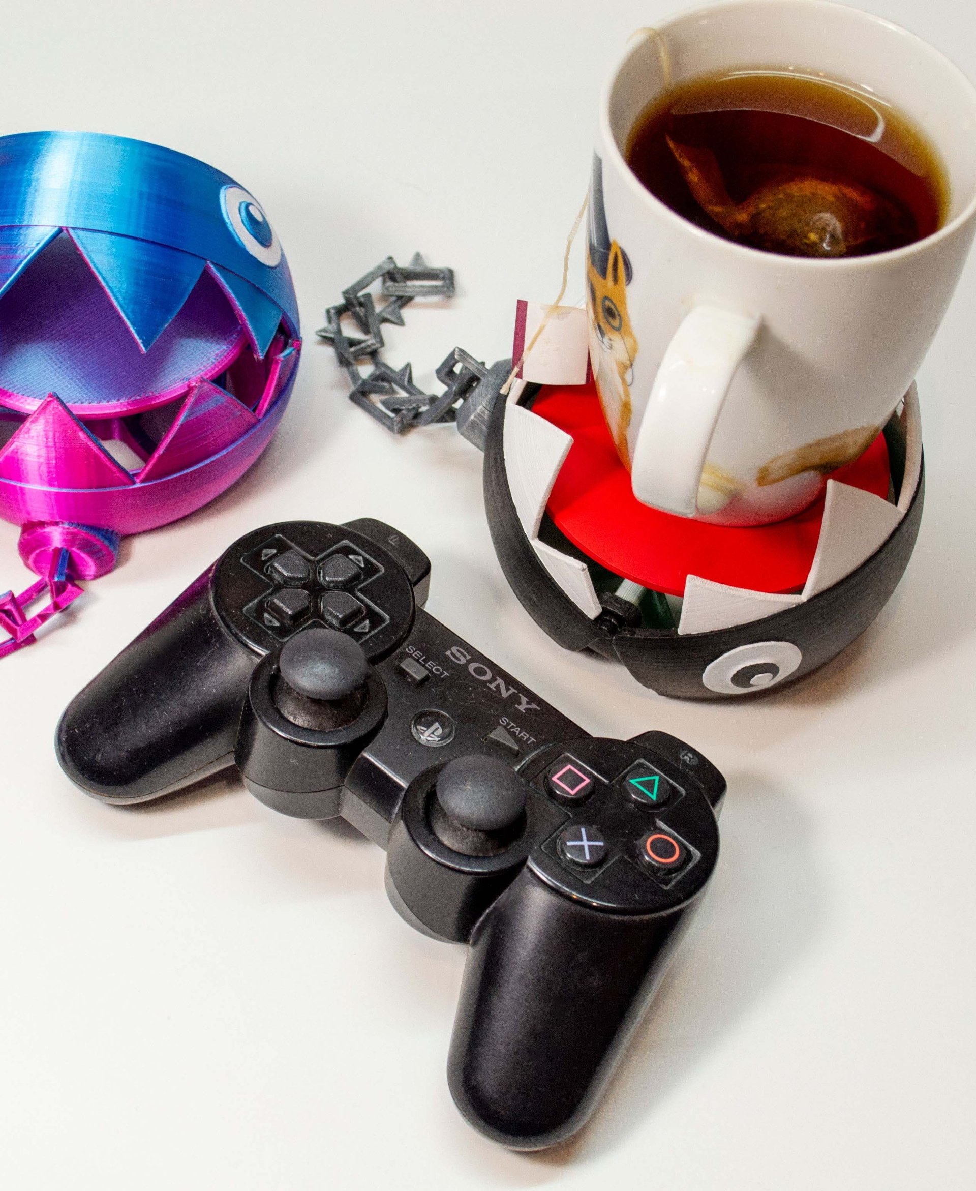 Trap Coaster -Fun Geeky Drink Holder Self Adjusting Coaster