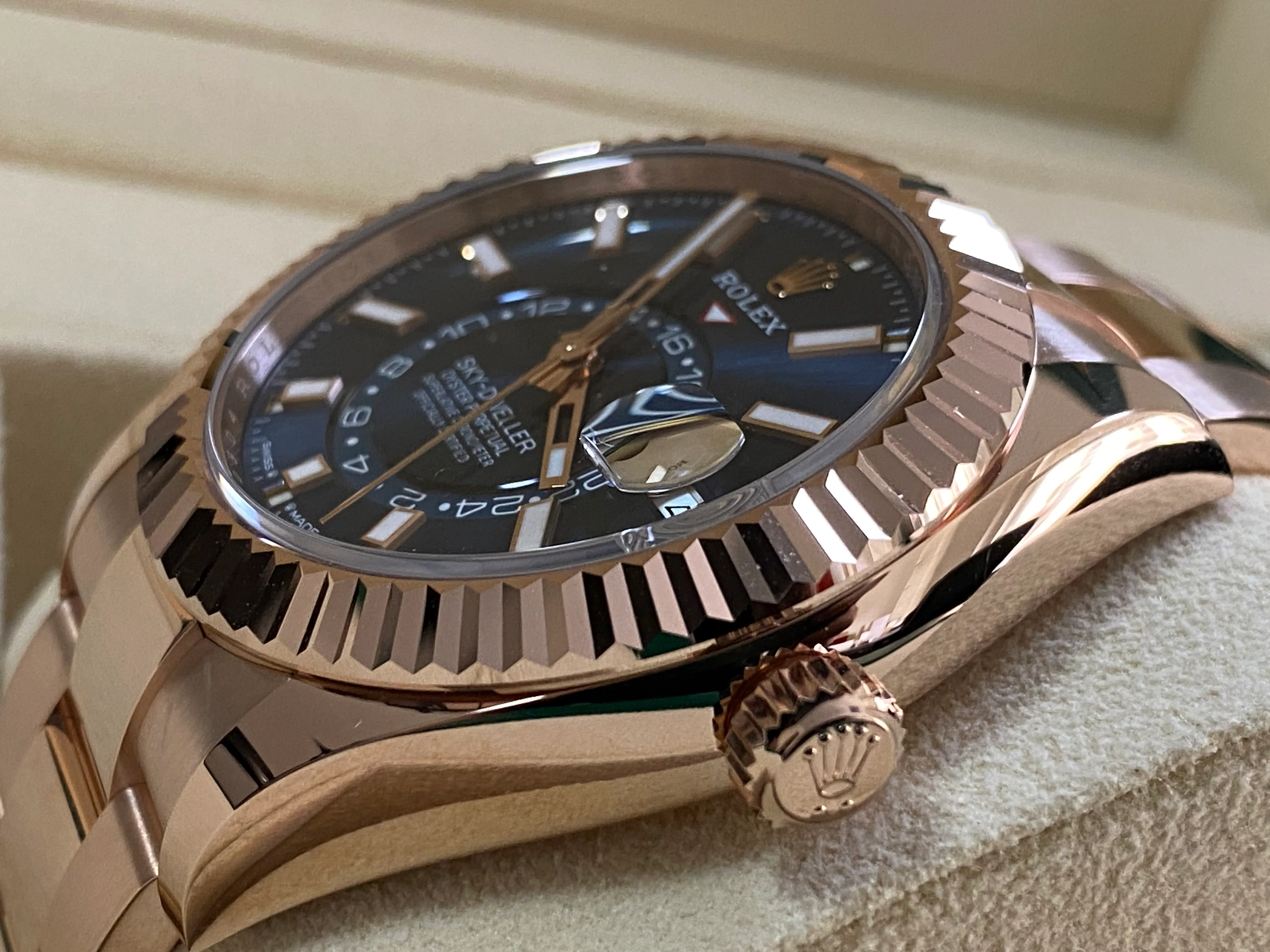 Rolex Everose Gold Sky-Dweller - 2024 - Blue-Green Dial - Oyster Bracelet - 336935