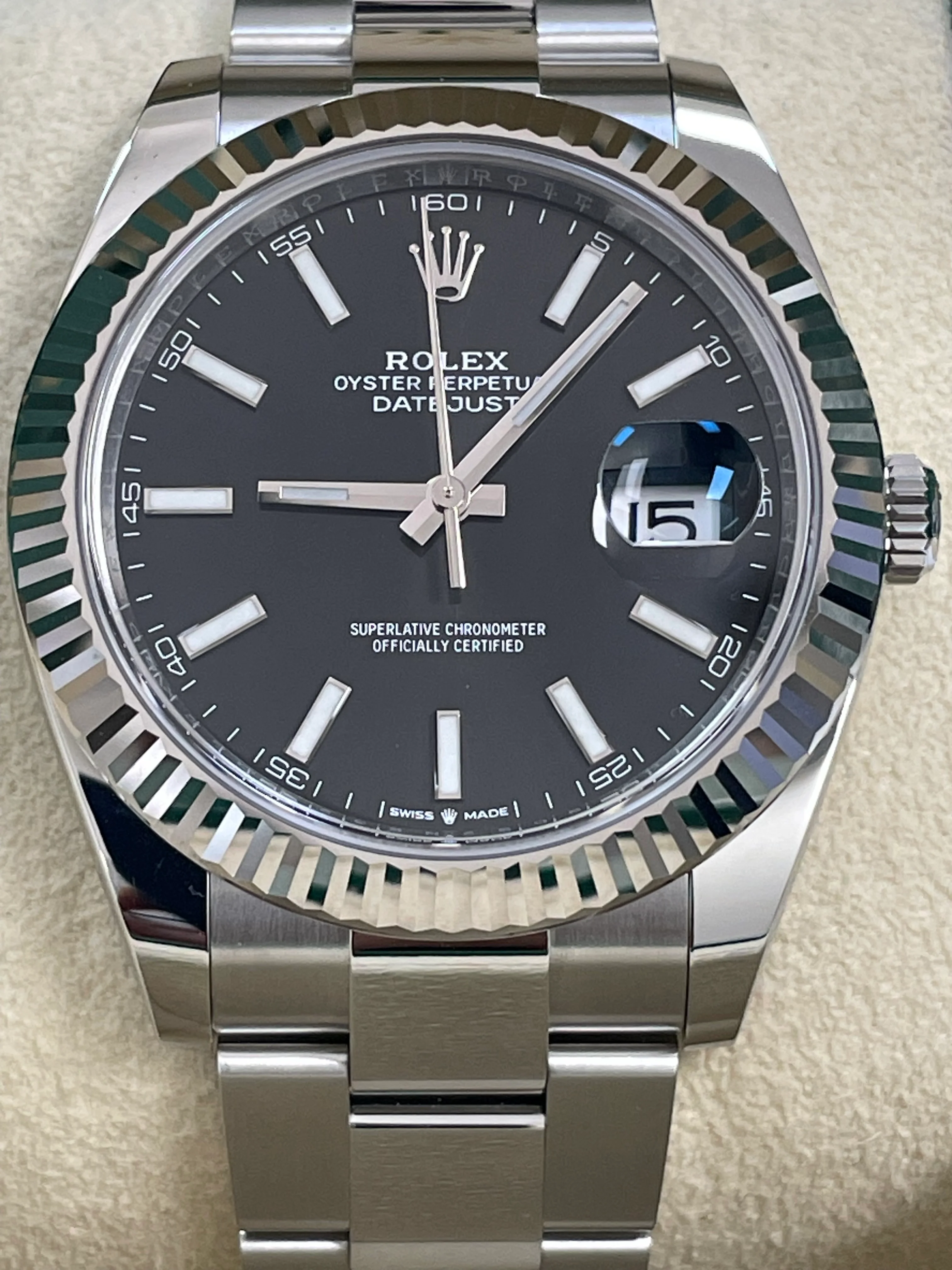 Rolex Steel and White Gold Datejust 41 - 2023 - Fluted Bezel - Black Index Dial - Oyster Bracelet - 126334