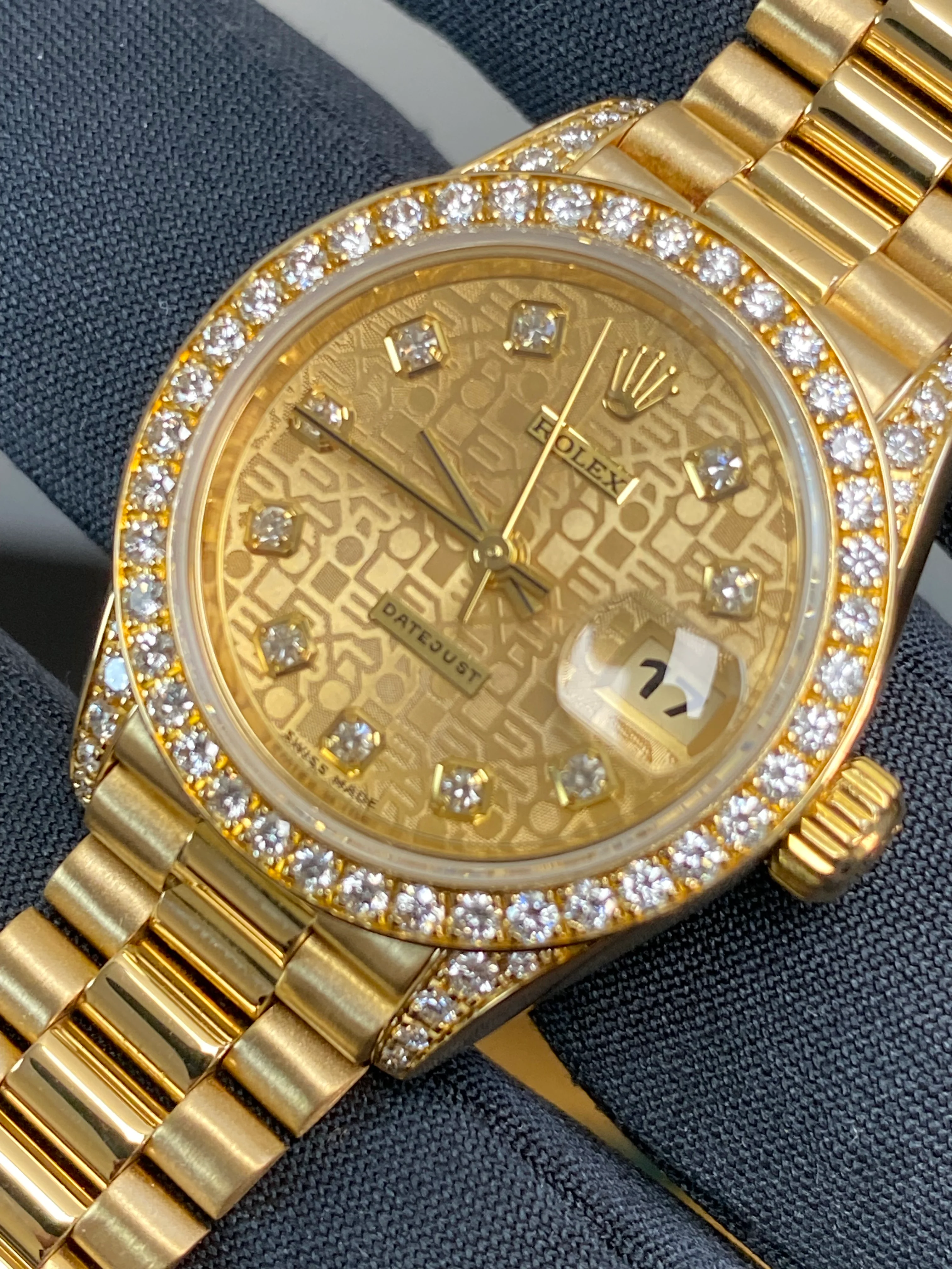 Rolex Yellow Gold Lady-Datejust - 1995 - Factory Diamond Dial, Bezel and Lugs - President Bracelet - 69158 