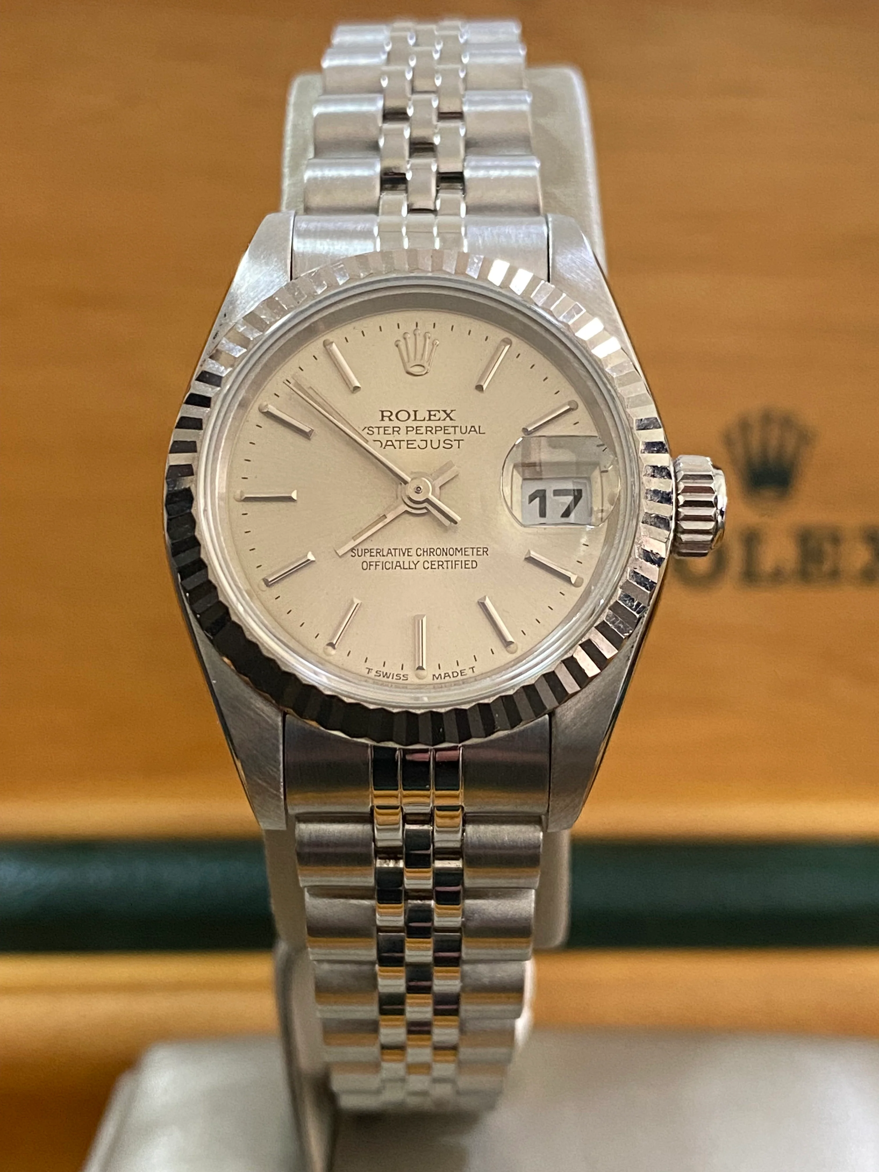 Rolex Steel Lady-Datejust - T serial- Fluted Bezel - Silver Index Dial - Jubilee Bracelet - 69174