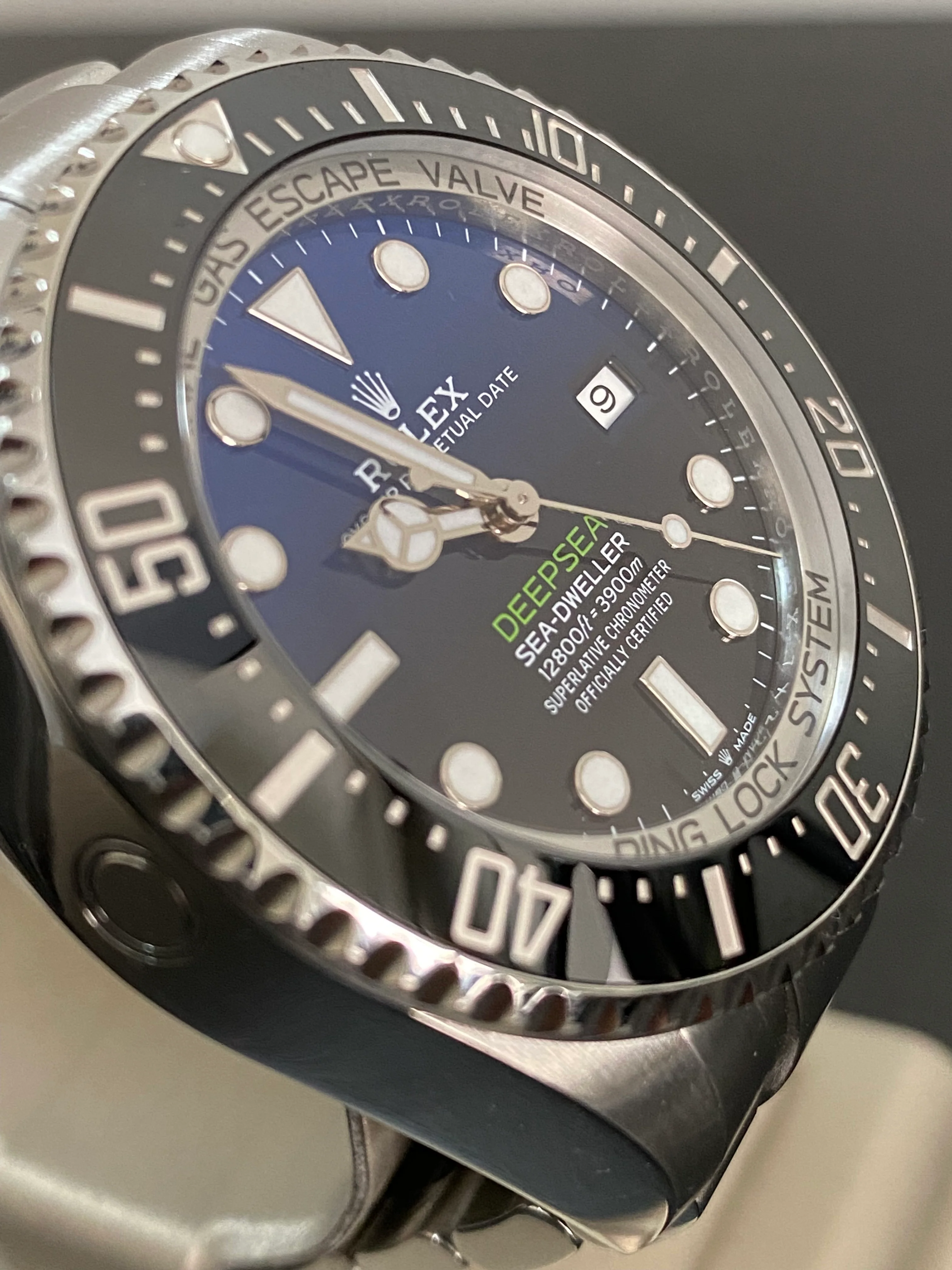 Rolex Sea-Dweller Deepsea 44 - 2022 - D-Blue 