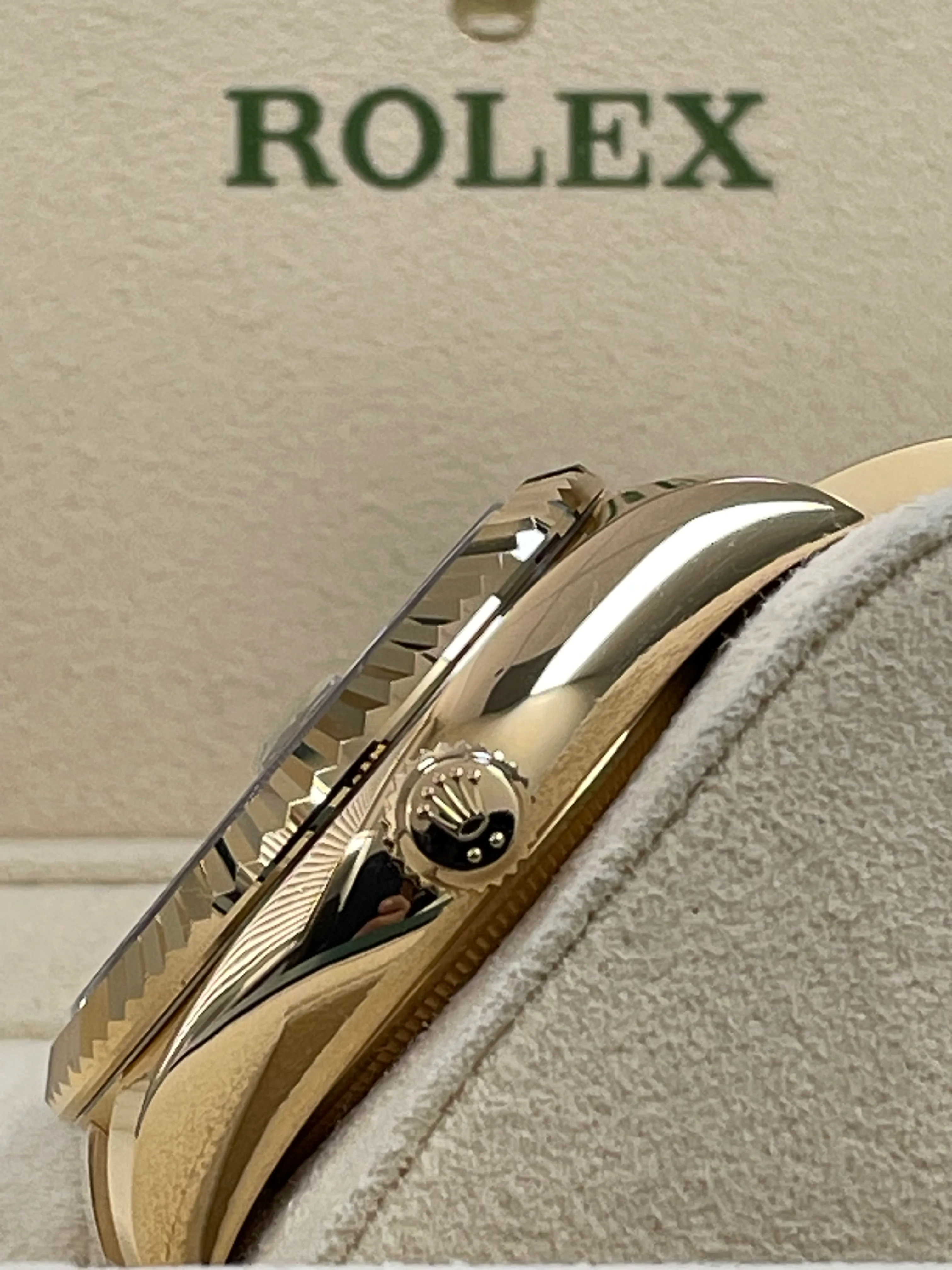 Rolex Yellow Gold Sky-Dweller - 2023 - Champagne Index Dial - Oyster Bracelet - 326938