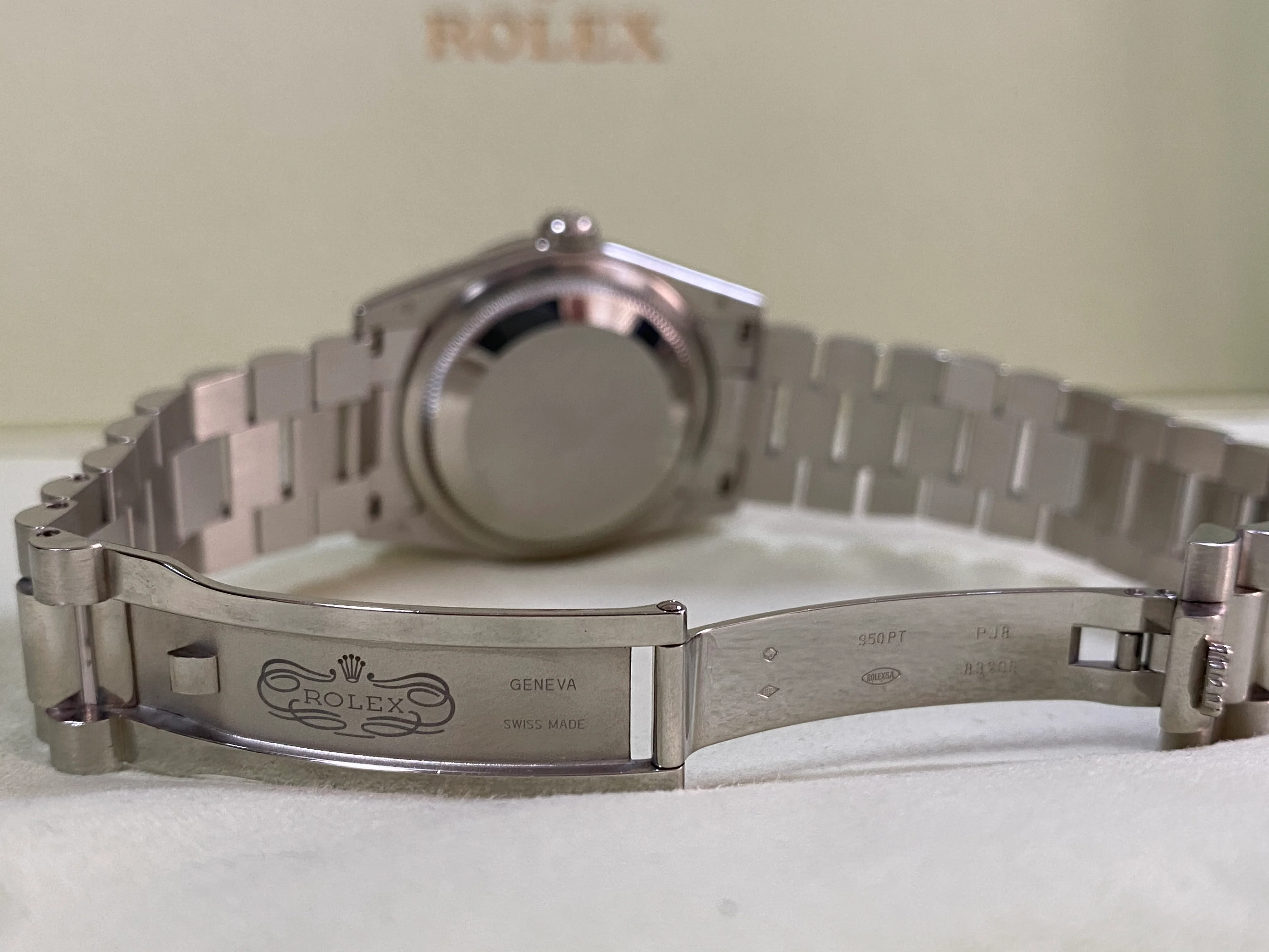 Rolex Platinum Day-Date 36 - 2012 - Domed Bezel - Ice Blue Index Dial - President Bracelet - 118206 *UNPOLISHED*