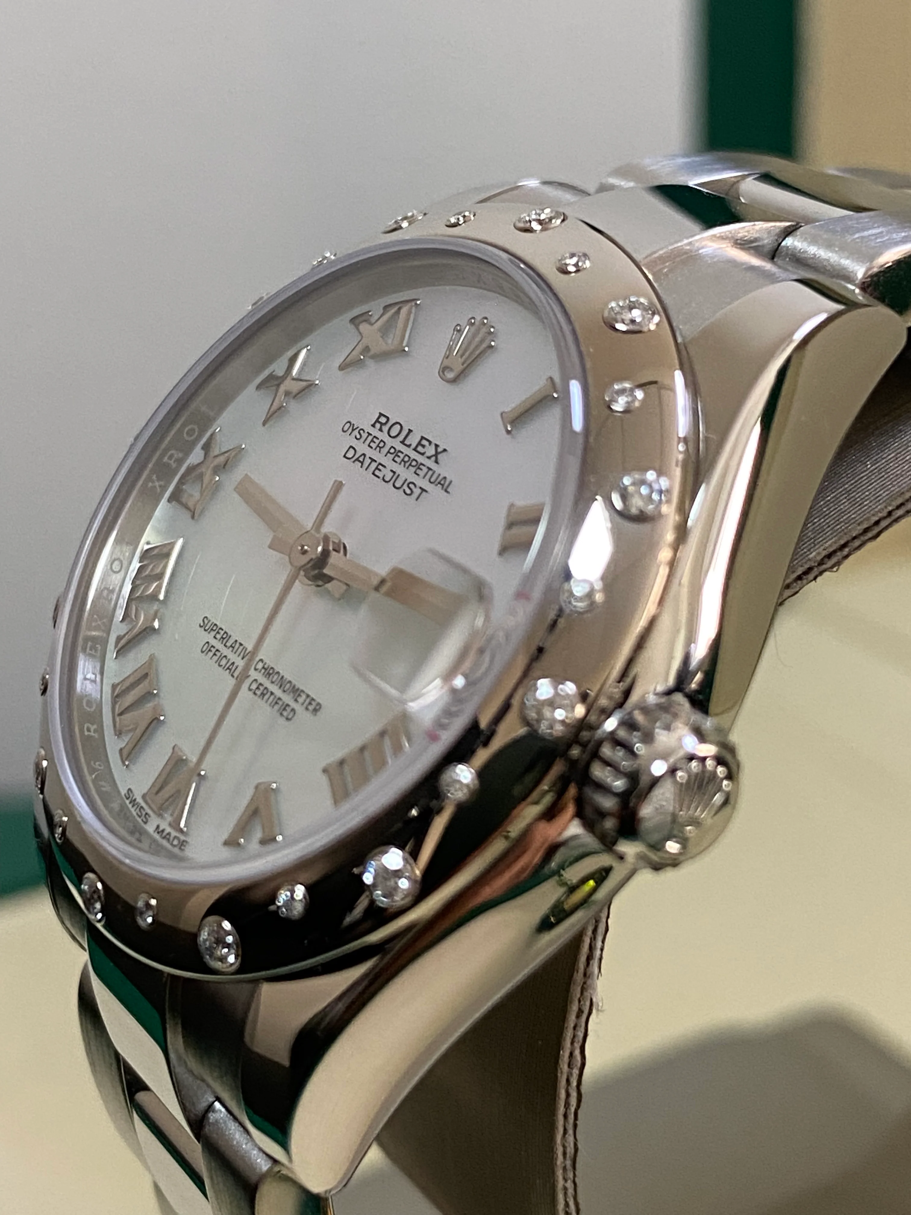 Rolex Steel and White Gold Datejust 31 - 2020 - Diamond Bezel - Mother-Of-Pearl Roman Dial - Oyster Bracelet - 178344