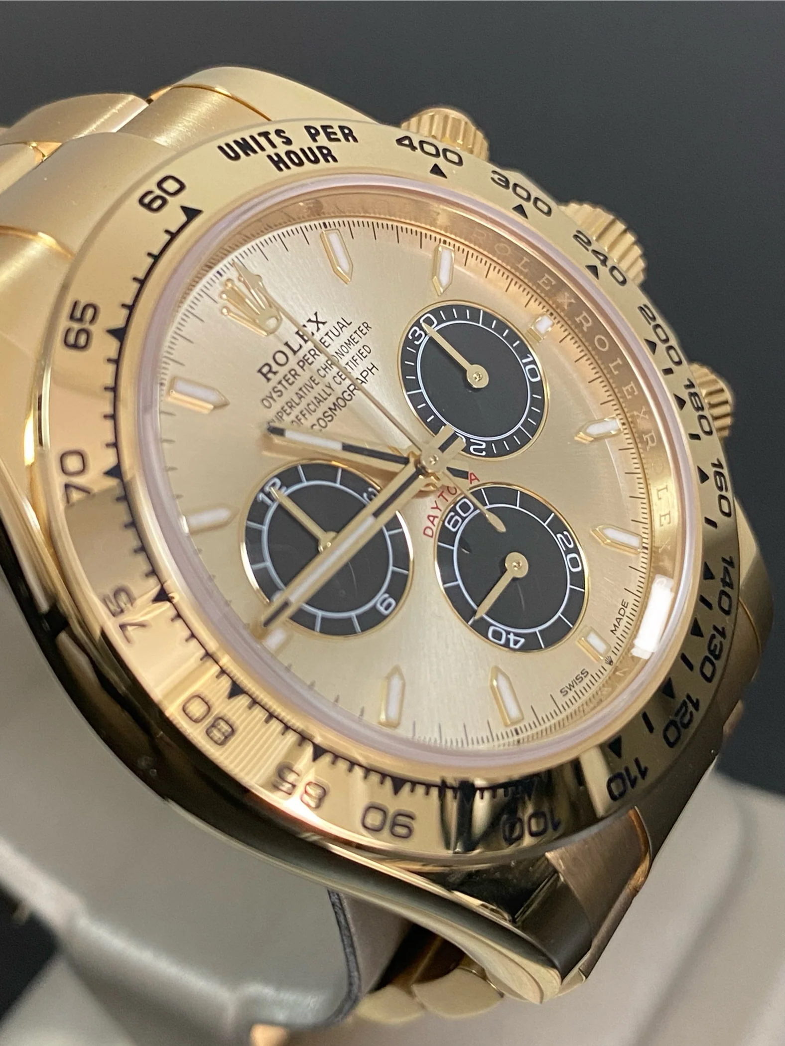 Rolex Yellow Gold Cosmograph Daytona - 2024 - 