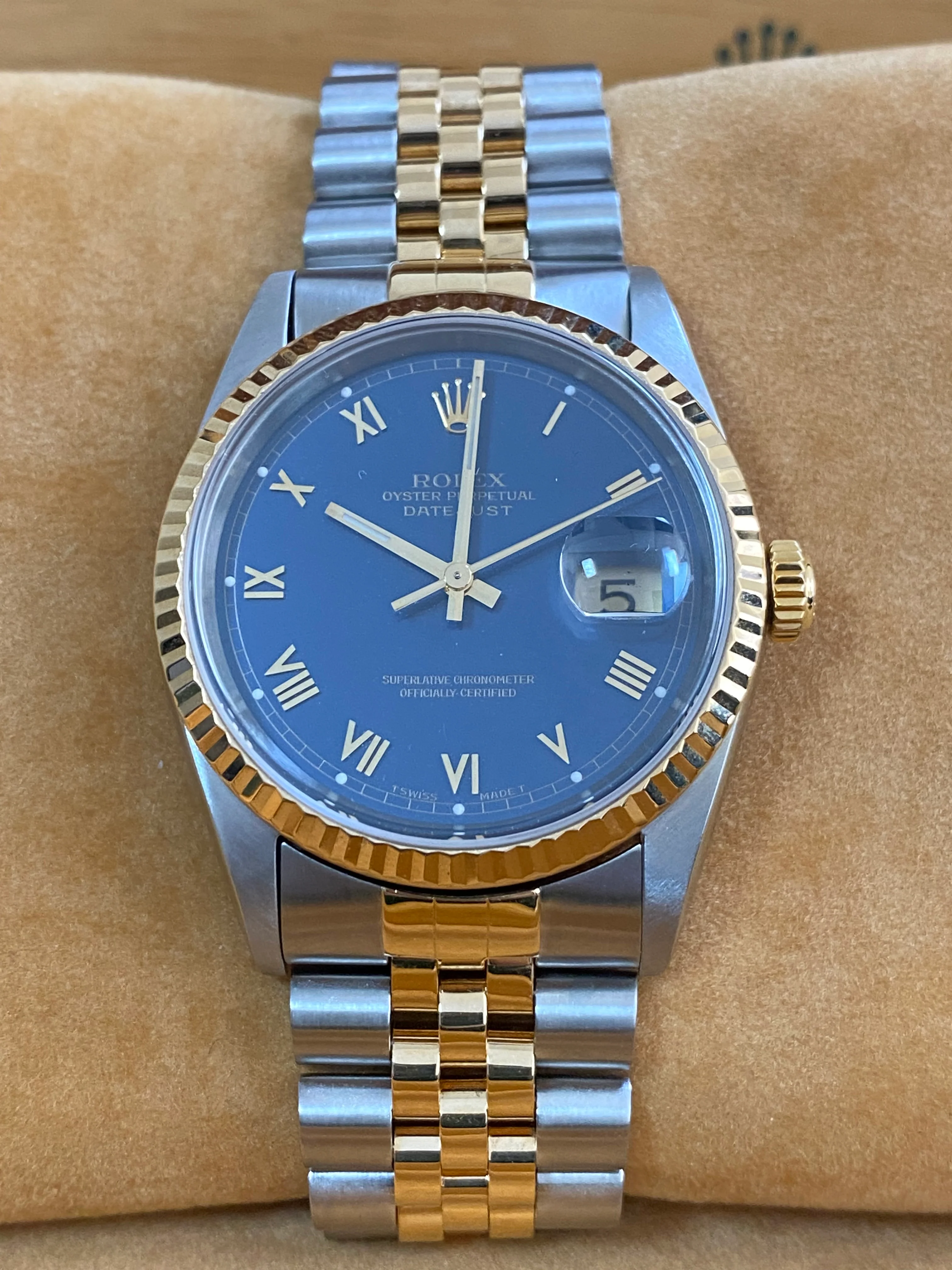 Rolex Steel and Yellow Gold Datejust 36 - W serial - Fluted Bezel - Blue Roman Dial - Jubilee Bracelet - 16233