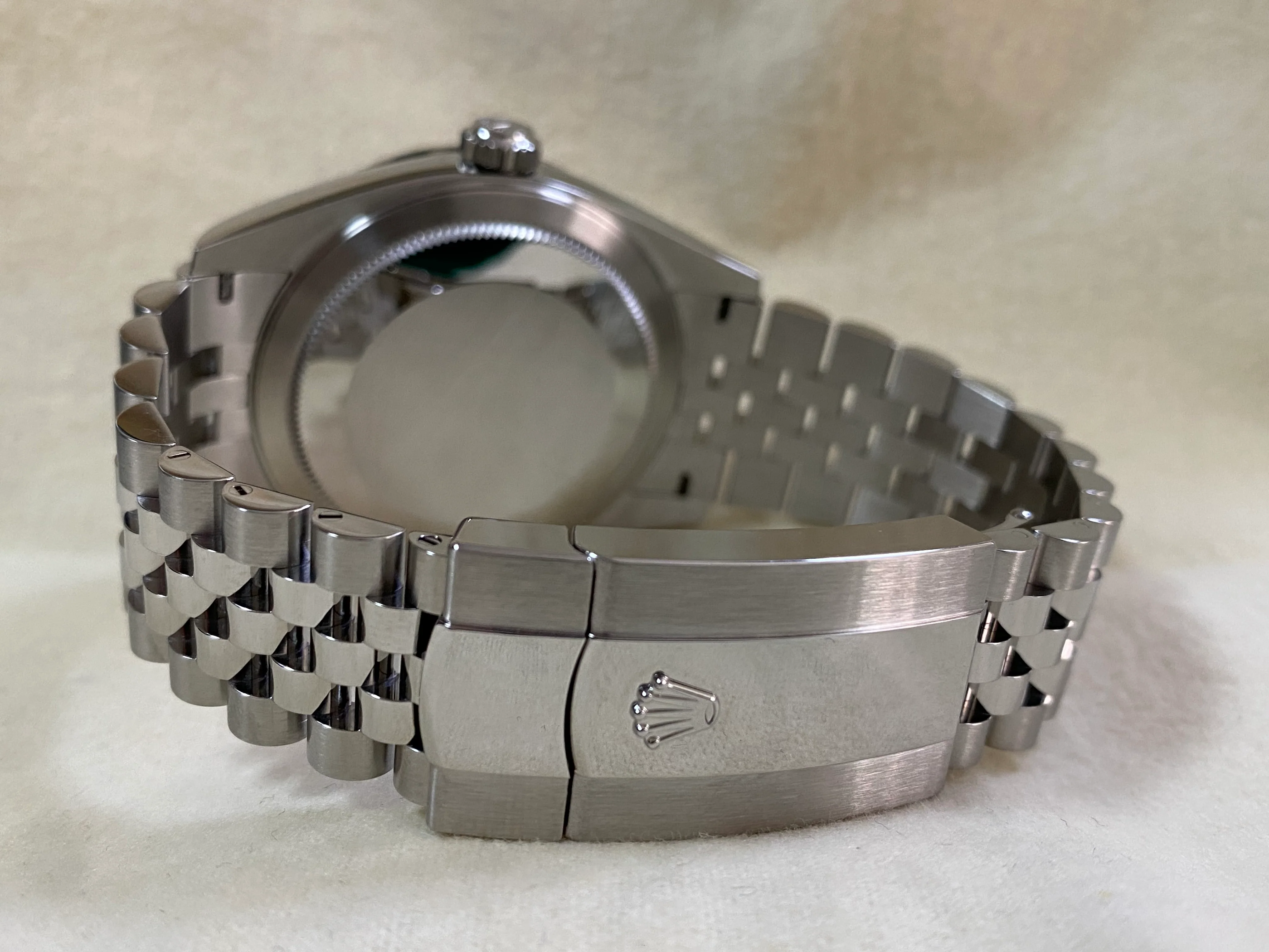 Rolex Steel Sky-Dweller - 2024 - Bright Blue Dial - Jubilee Bracelet - 336934 *COMPLETE SET*
