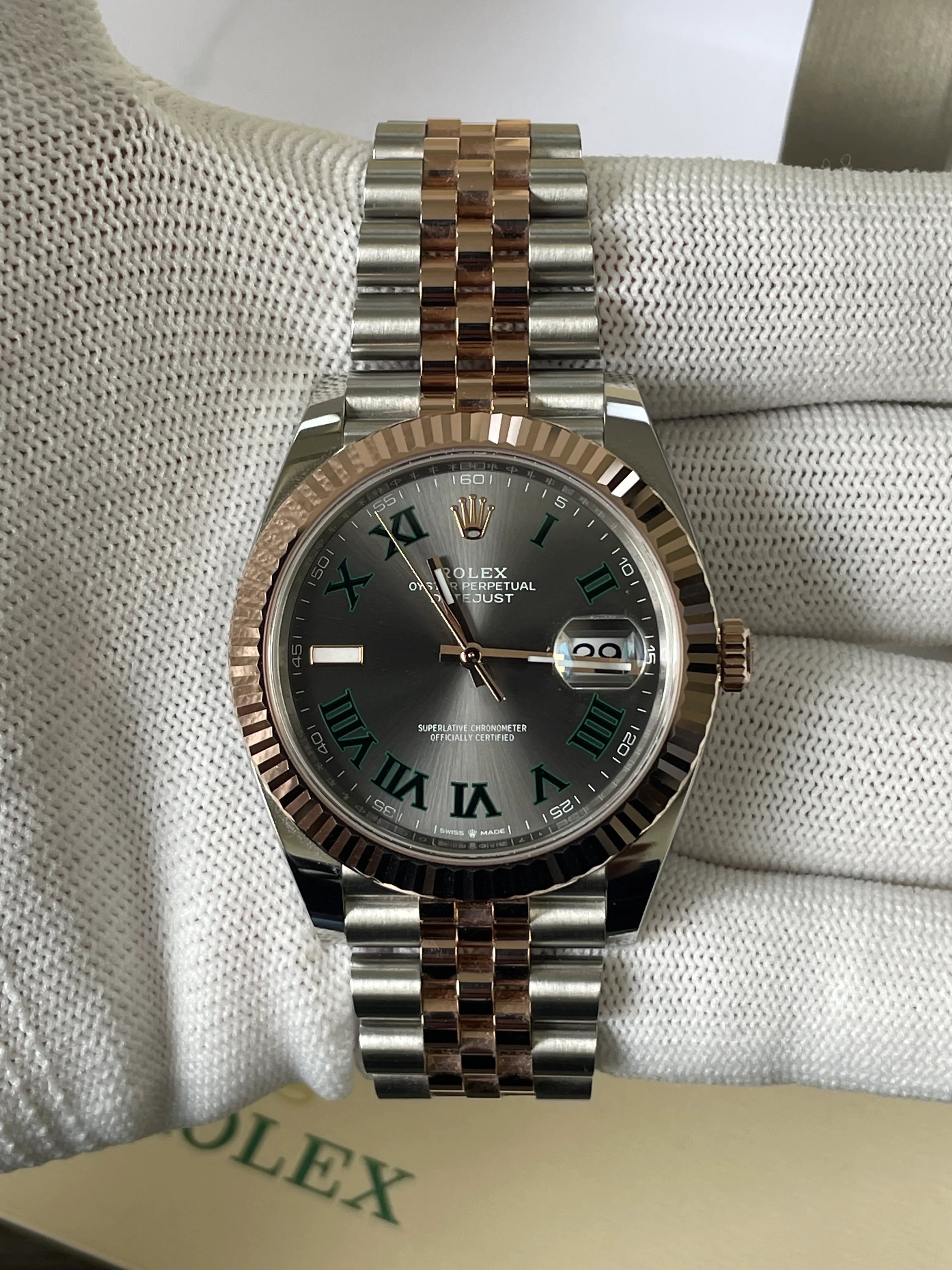 Rolex Steel and Everose Gold Datejust 41 - 2022 - Fluted Bezel - 