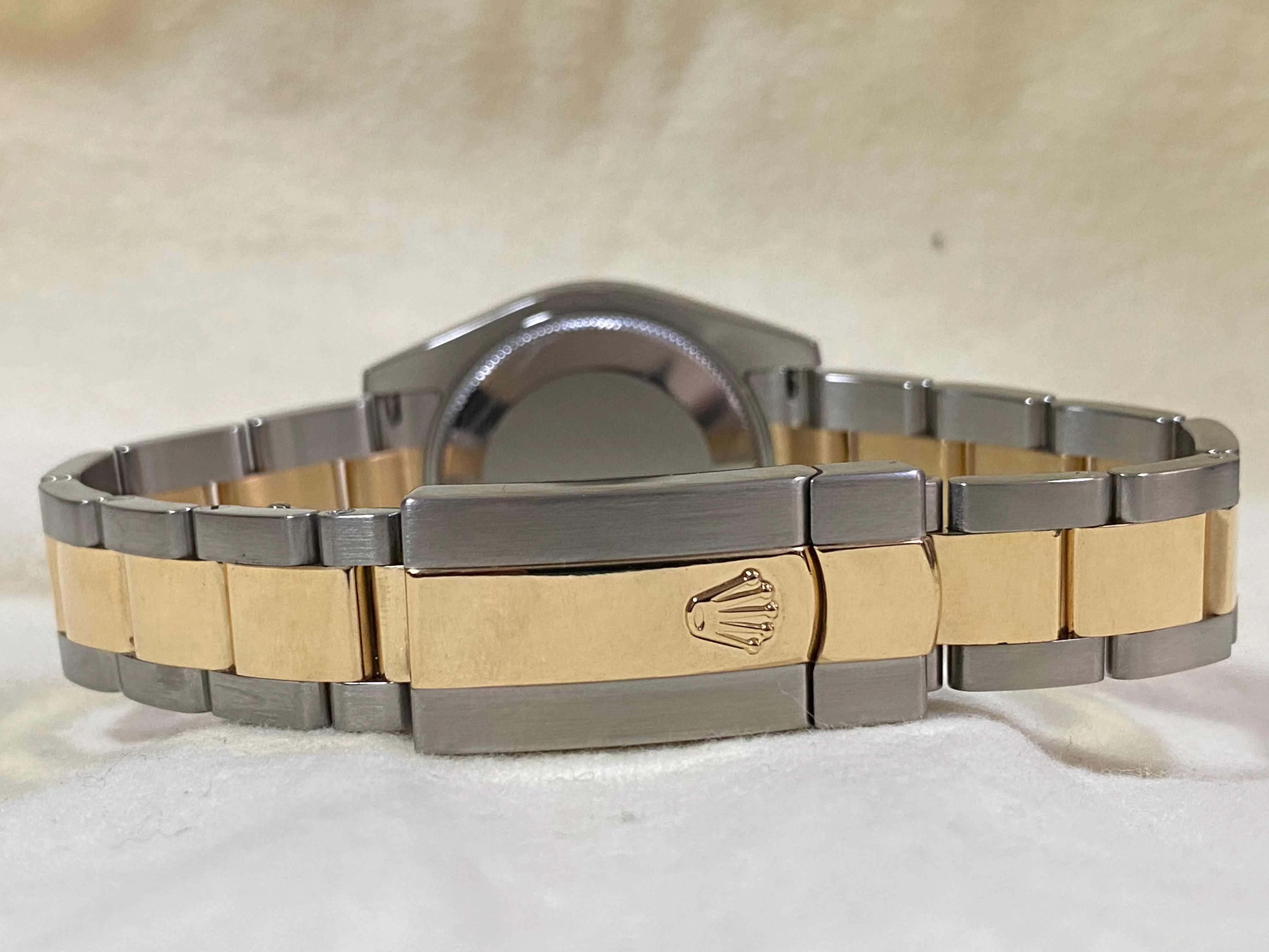 Rolex Steel and Yellow Gold Datejust 31 - 2015 - 24 Diamond Bezel - Champagne Diamond Dial - Oyster Bracelet - 178343
