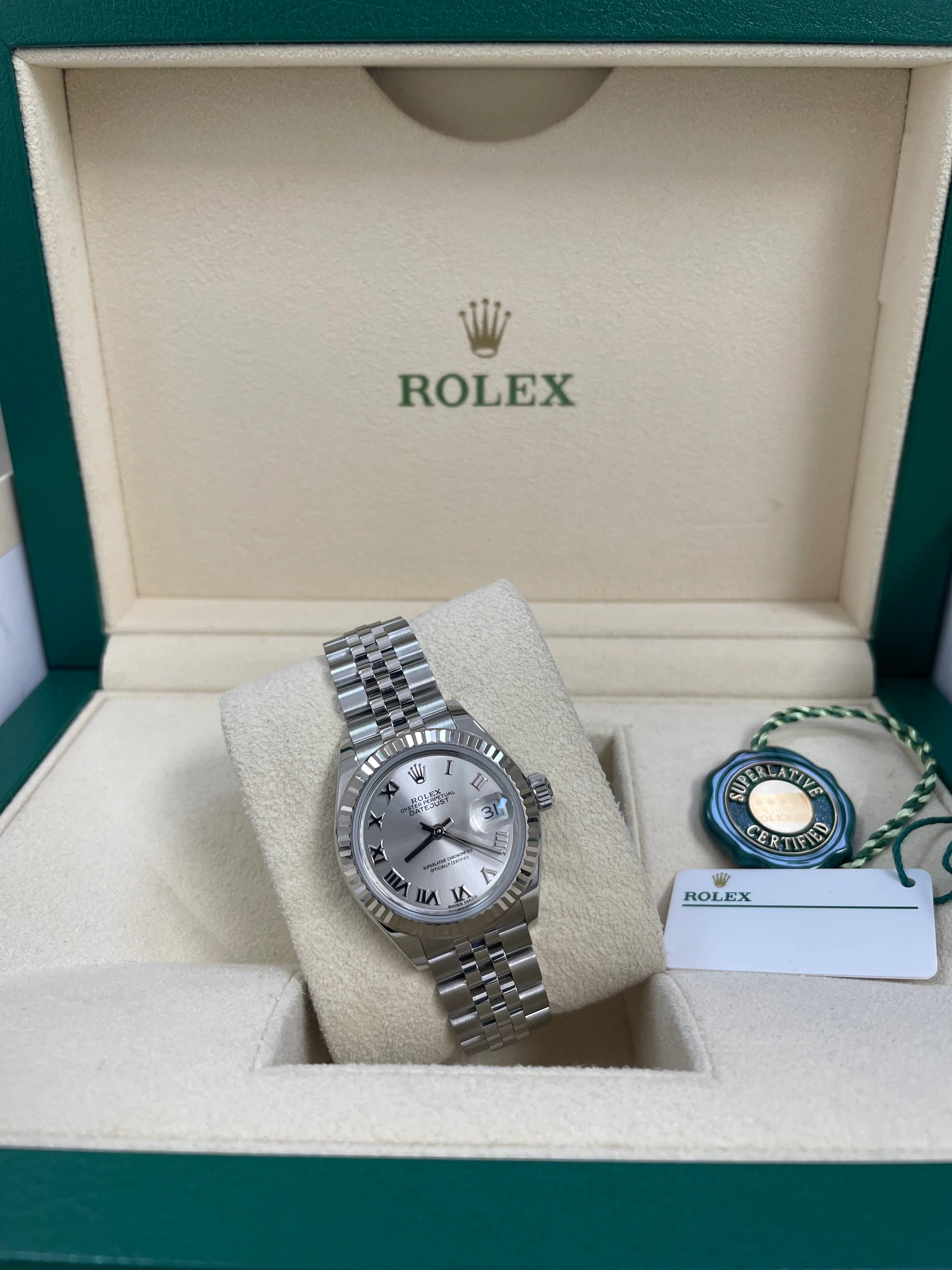 Rolex Steel Lady-Datejust 28 - 2018 - Fluted Bezel - Silver Roman Dial - Jubilee Bracelet - 279174