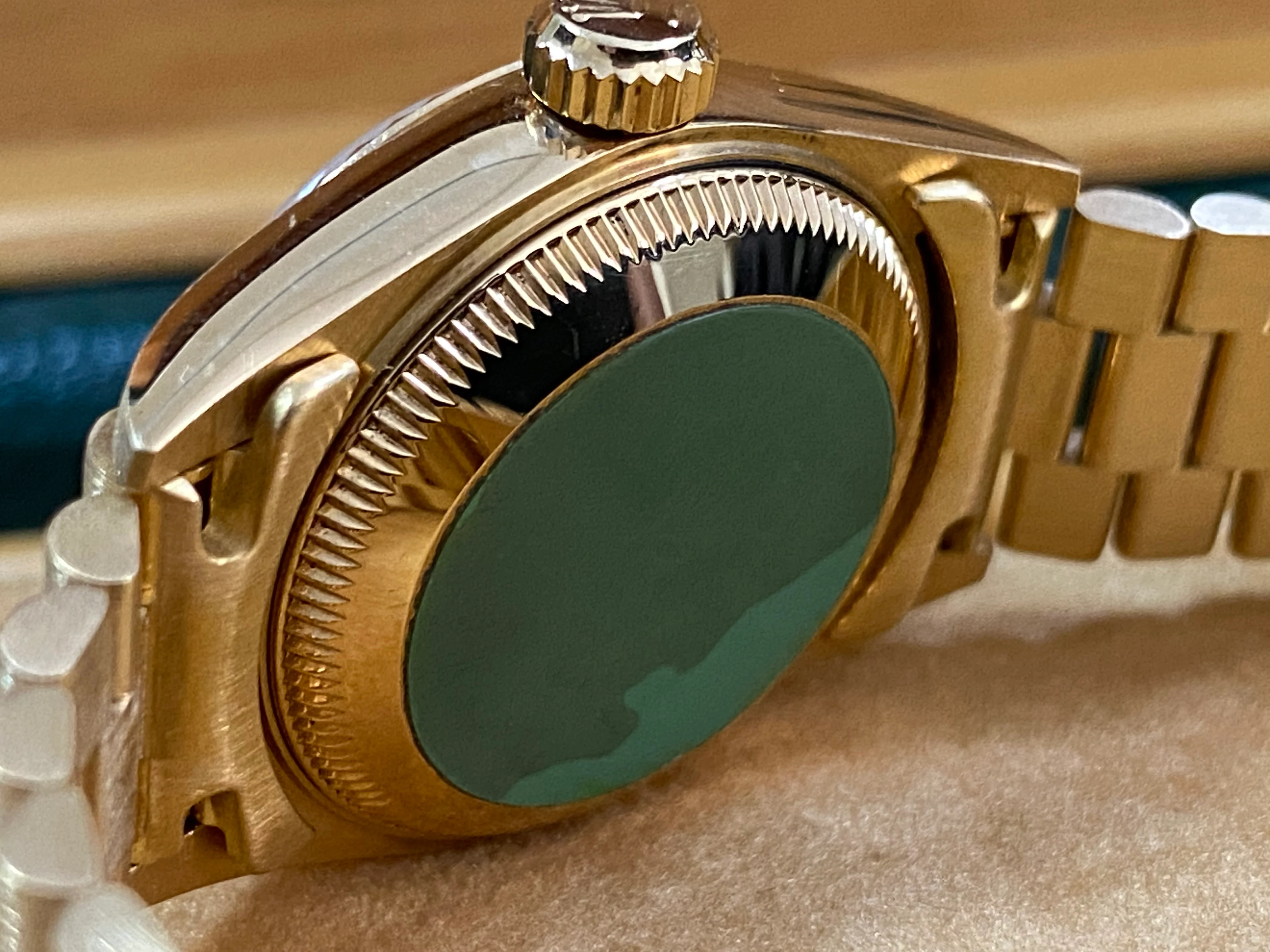 Rolex Yellow Gold Lady-Datejust 26 - W serial - Fluted Bezel - Myriad Diamond Dial - President Bracelet - 69178
