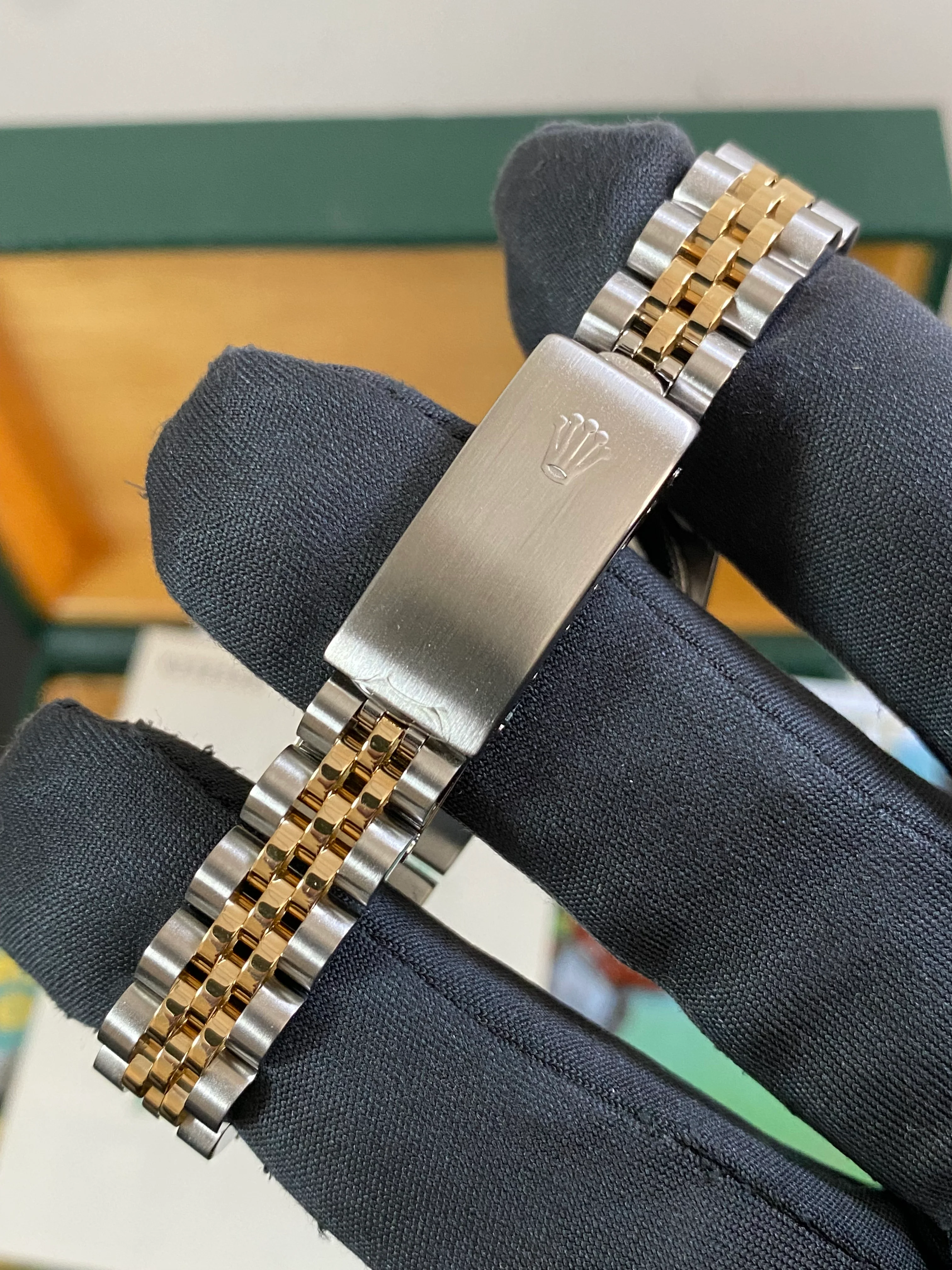 Rolex Steel and Yellow Gold Lady-Datejust - X serial - Fluted Bezel - White Roman Dial - Jubilee Bracelet - 69173 *COMPLETE SET*