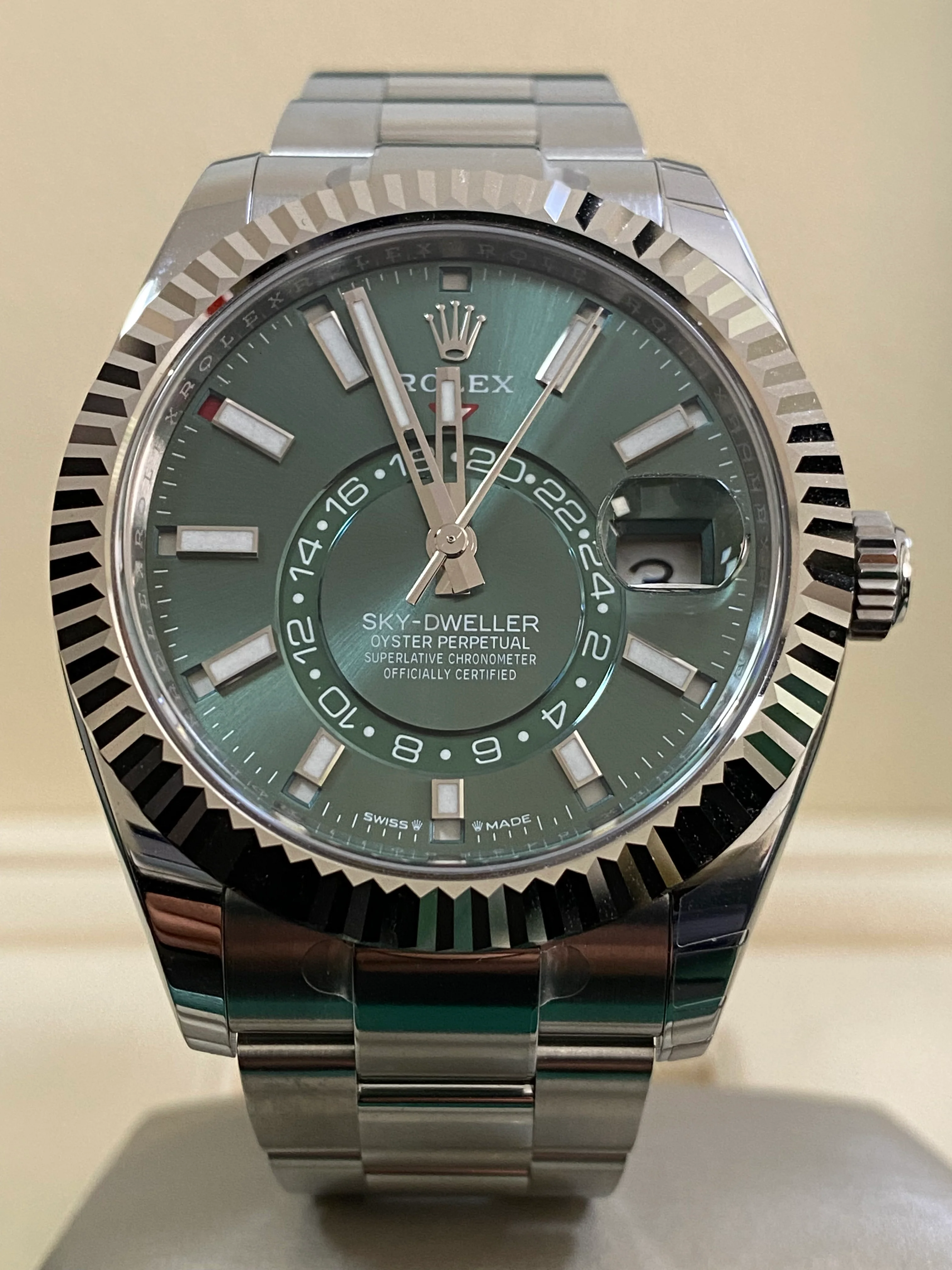 Rolex Steel Sky-Dweller - 2024 - Mint Green Dial - Oyster Bracelet - 336934 *COMPLETE SET*