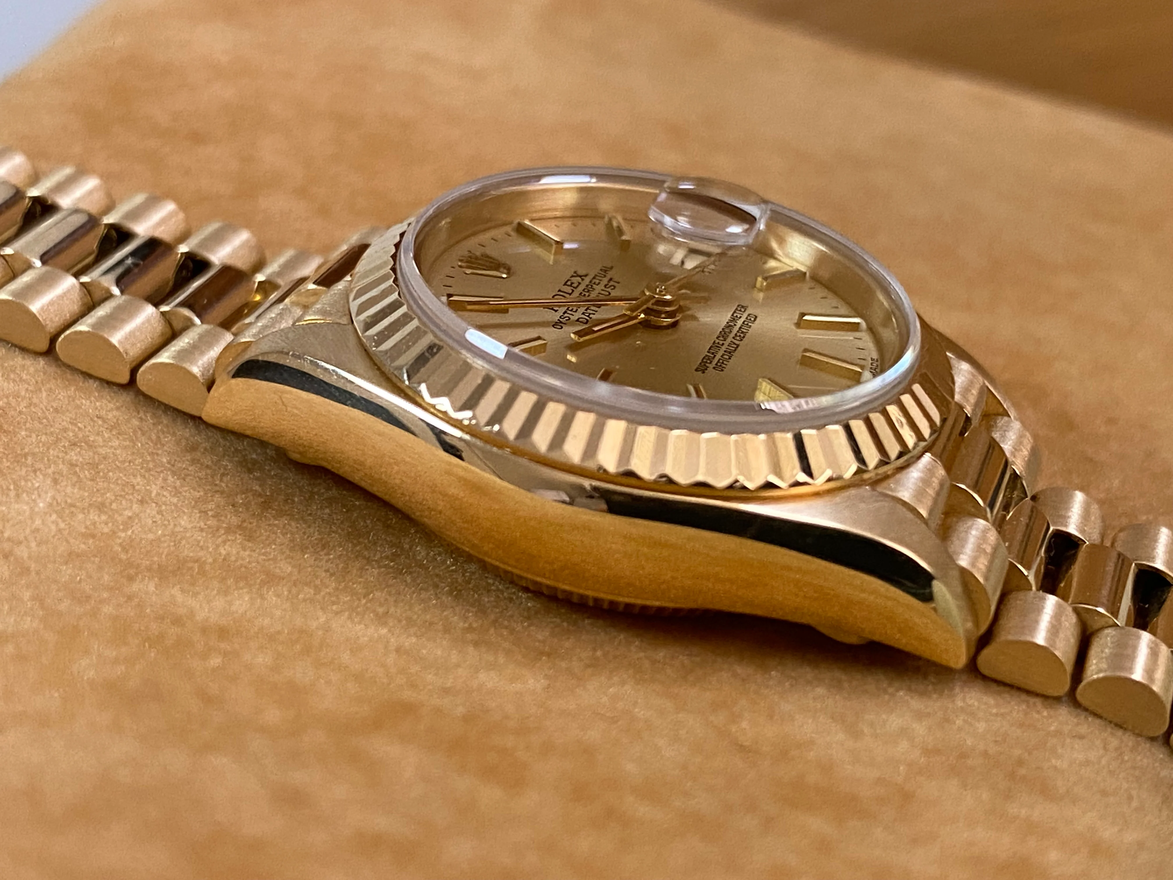 Rolex Yellow Gold Lady-Datejust - E serial - Fluted Bezel - Champagne Dial - President Bracelet - 69178