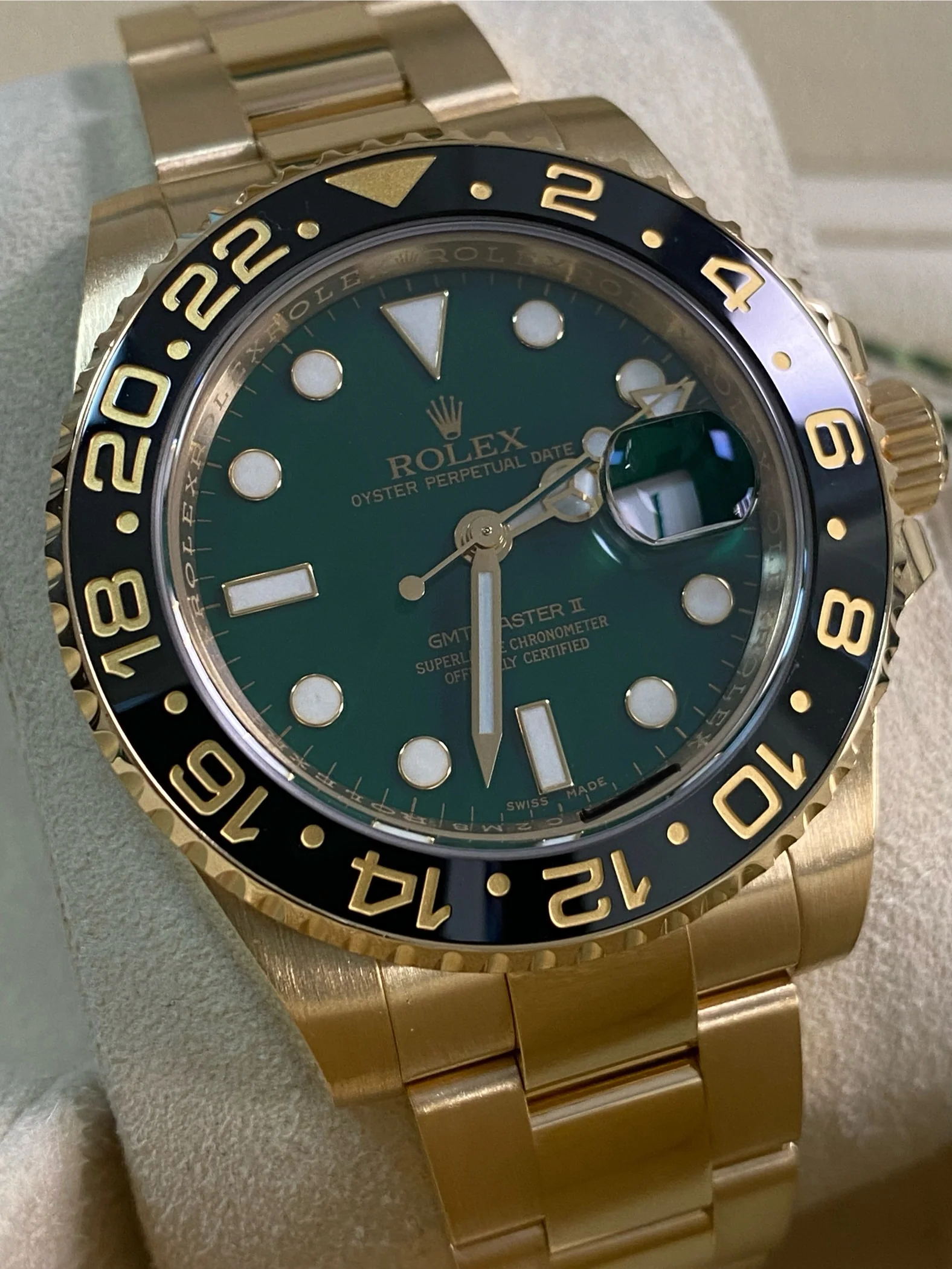 Rolex Yellow Gold GMT-Master II - 2016 - Black Bezel - Anniversary Green Dial - Oyster Bracelet - 116718LN *FULL SET*