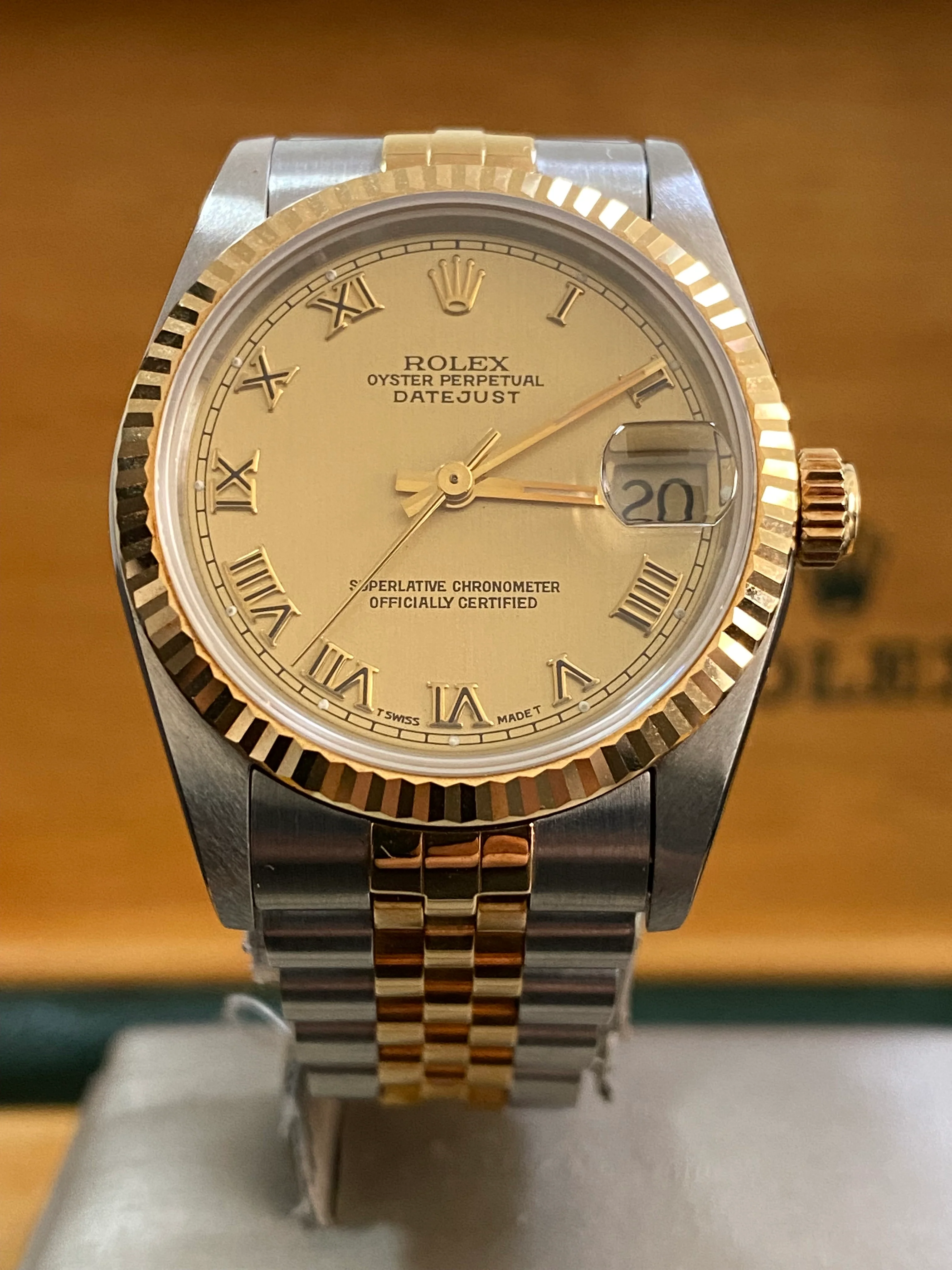 Rolex Steel and Yellow Gold Datejust 31 - S Serial - Fluted Bezel - Champagne Roman Dial - Jubilee Bracelet - 68273