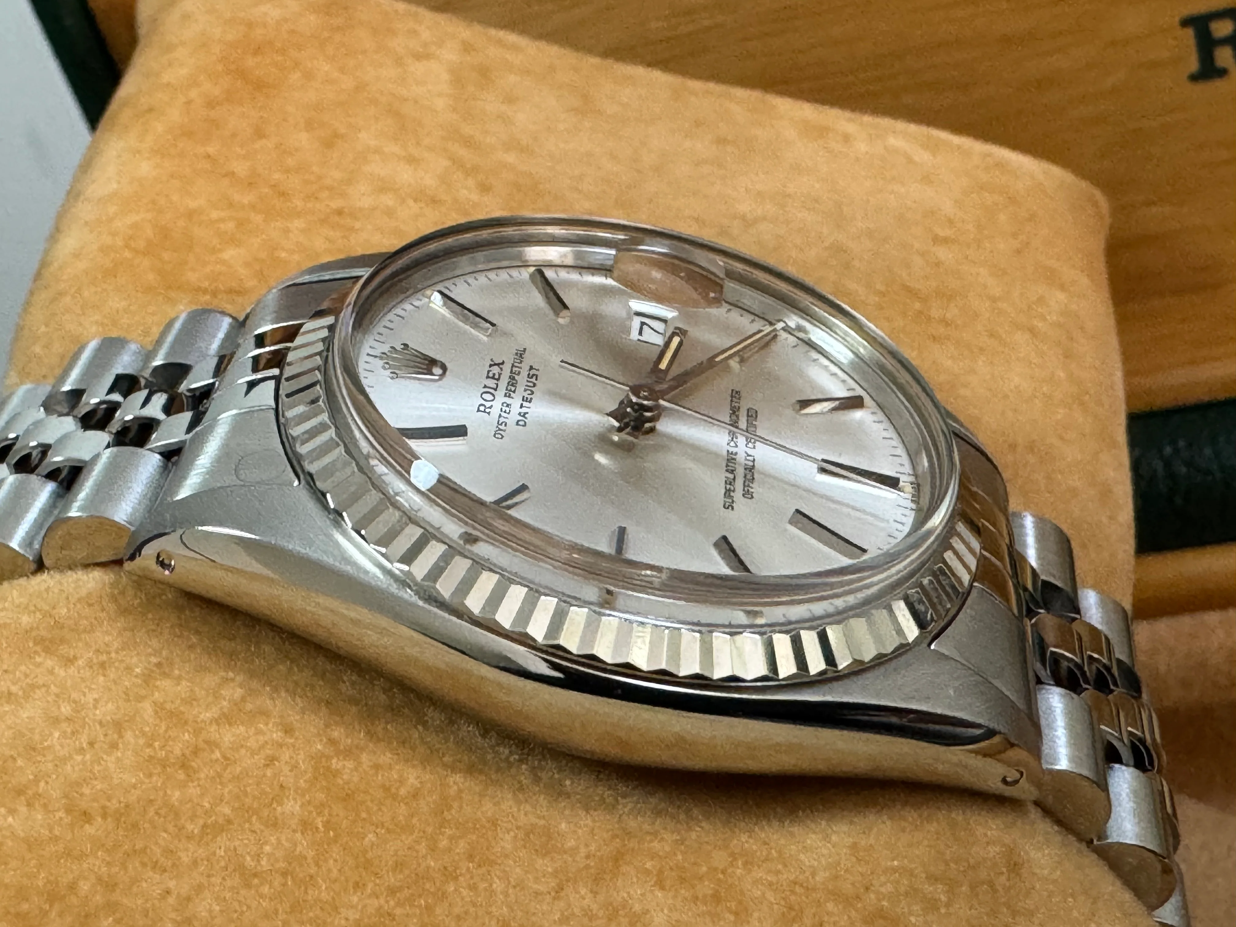 Rolex Steel Datejust 36 - Fluted Bezel - Silver Index Dial - Jubilee Bracelet - 16014