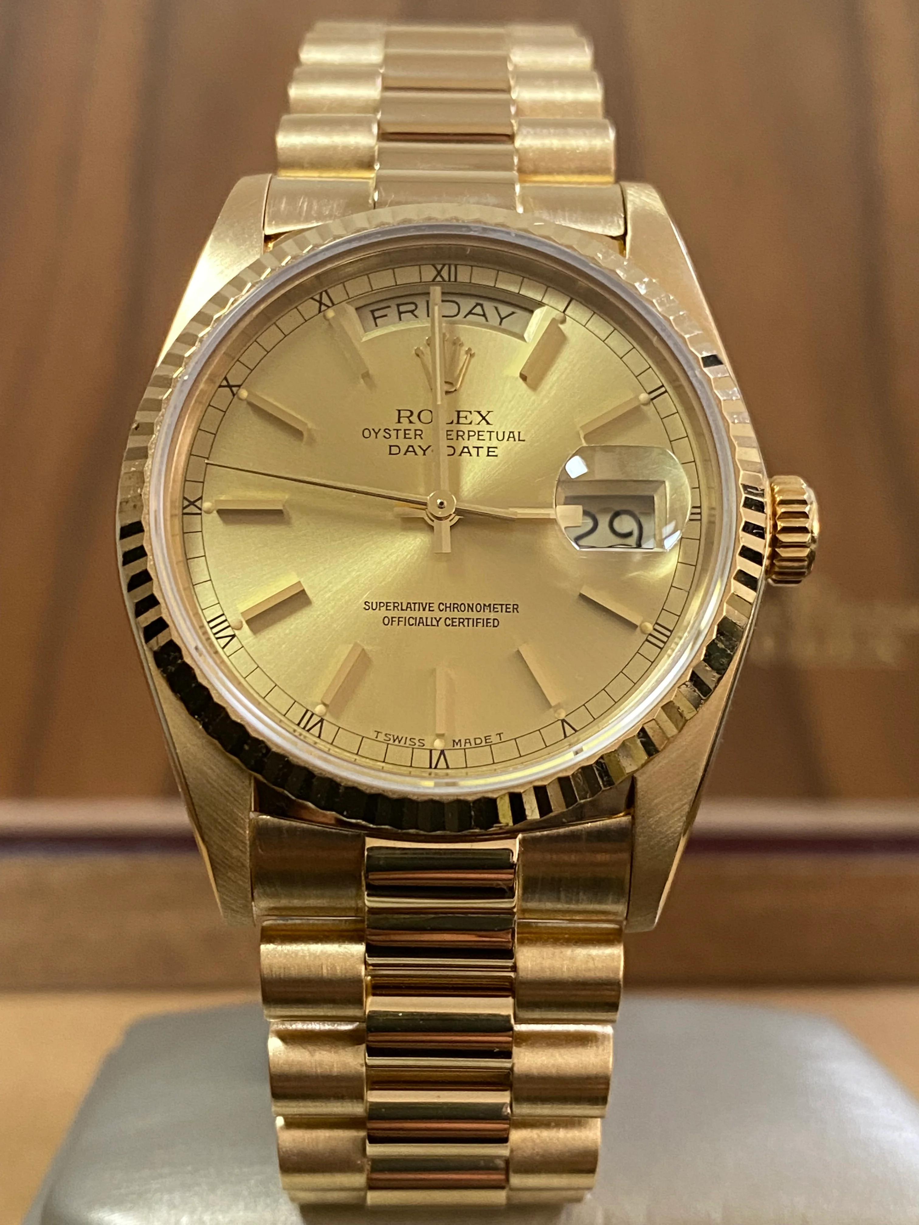 Rolex Yellow Gold Day-Date 36 - 1986 - Fluted Bezel - Champagne Index Dial - President Bracelet - 18038 *COMPLETE SET*