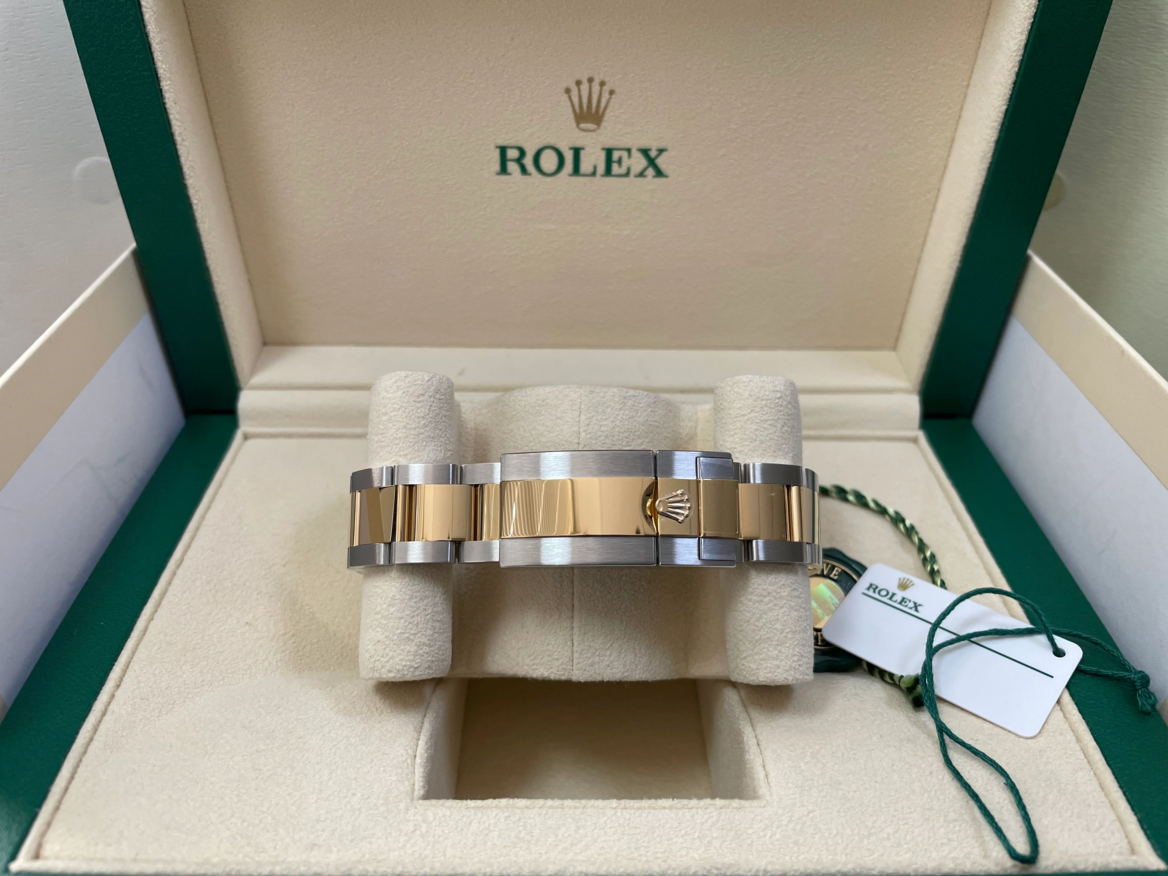 Rolex Yellow Rolesor Cosmograph Daytona - 2023 - White Index Dial - 116503