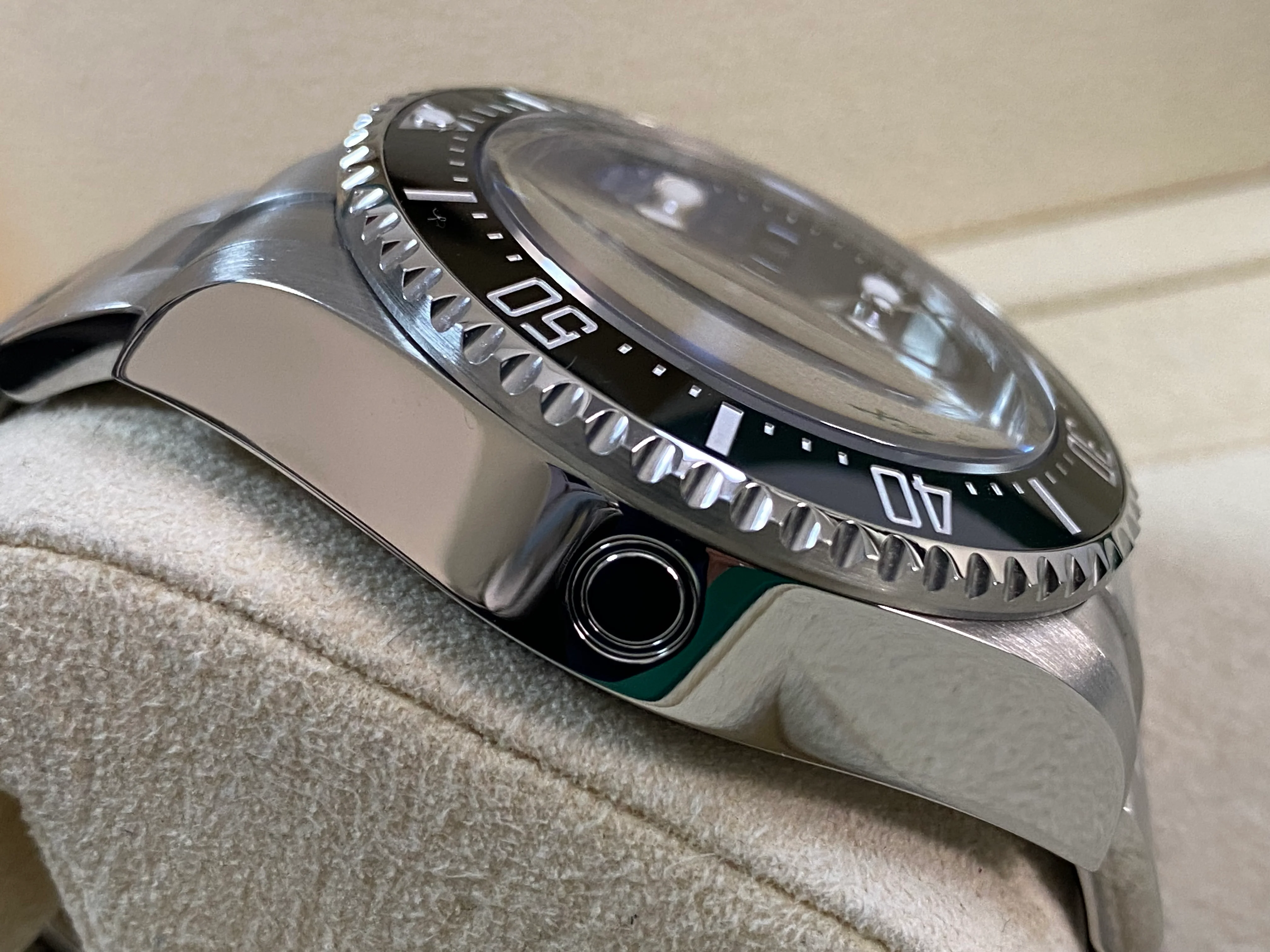 Rolex Sea-Dweller Deepsea 44 - 2023 - 