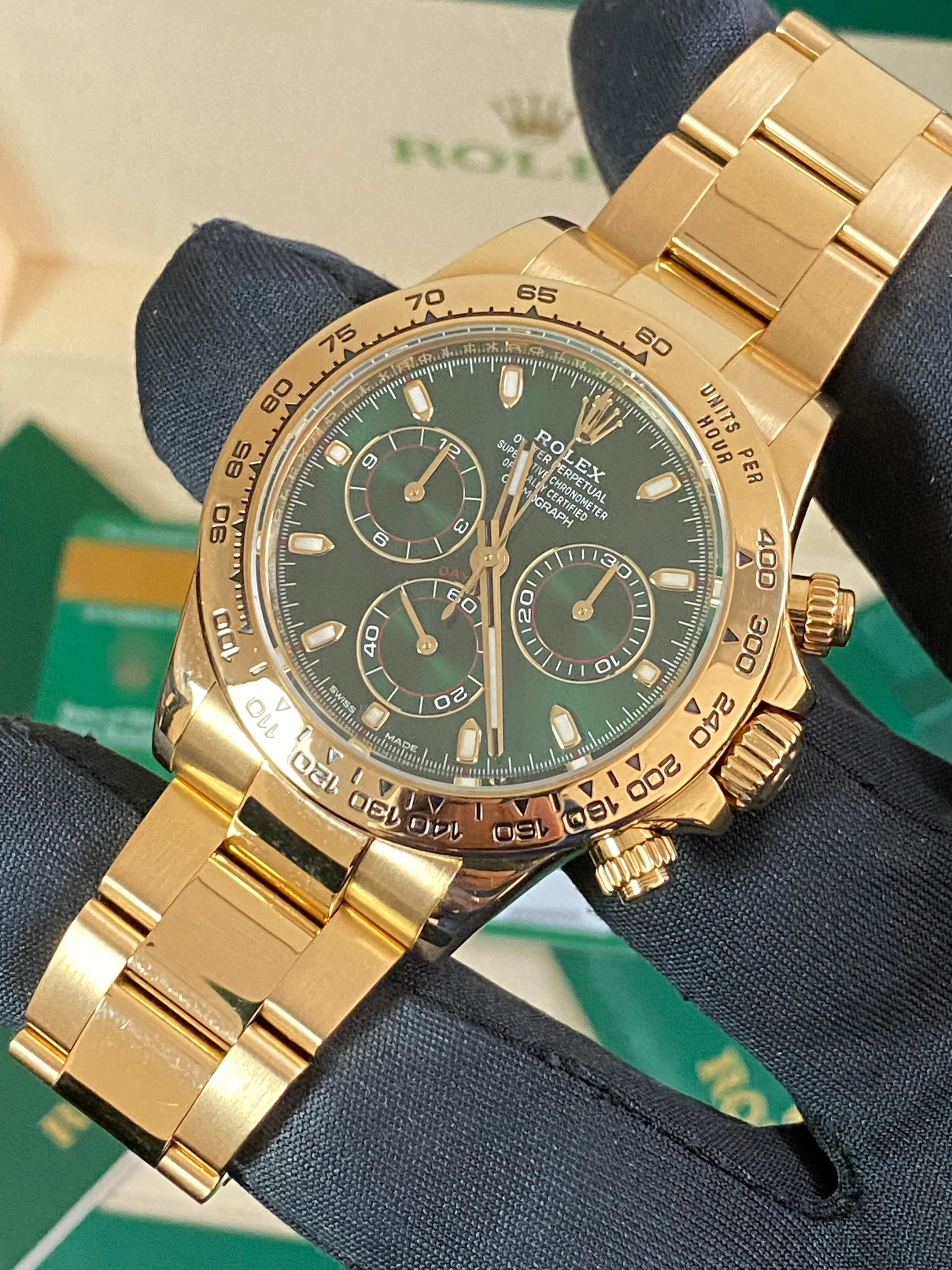Rolex Yellow Gold Cosmograph Daytona -  2018 - 