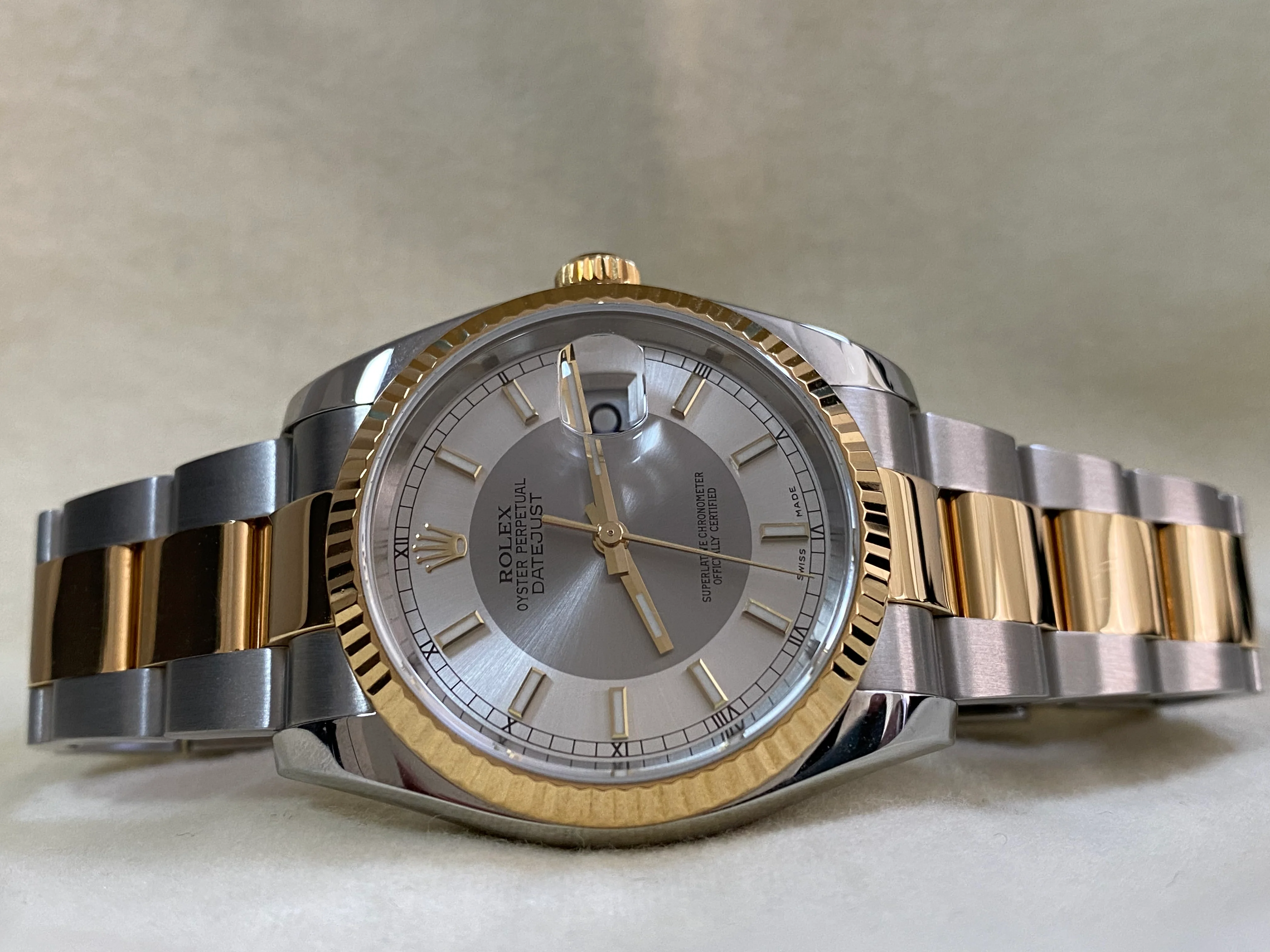 Rolex Steel and Yellow Gold Datejust 36 - D serial - Fluted Bezel - 