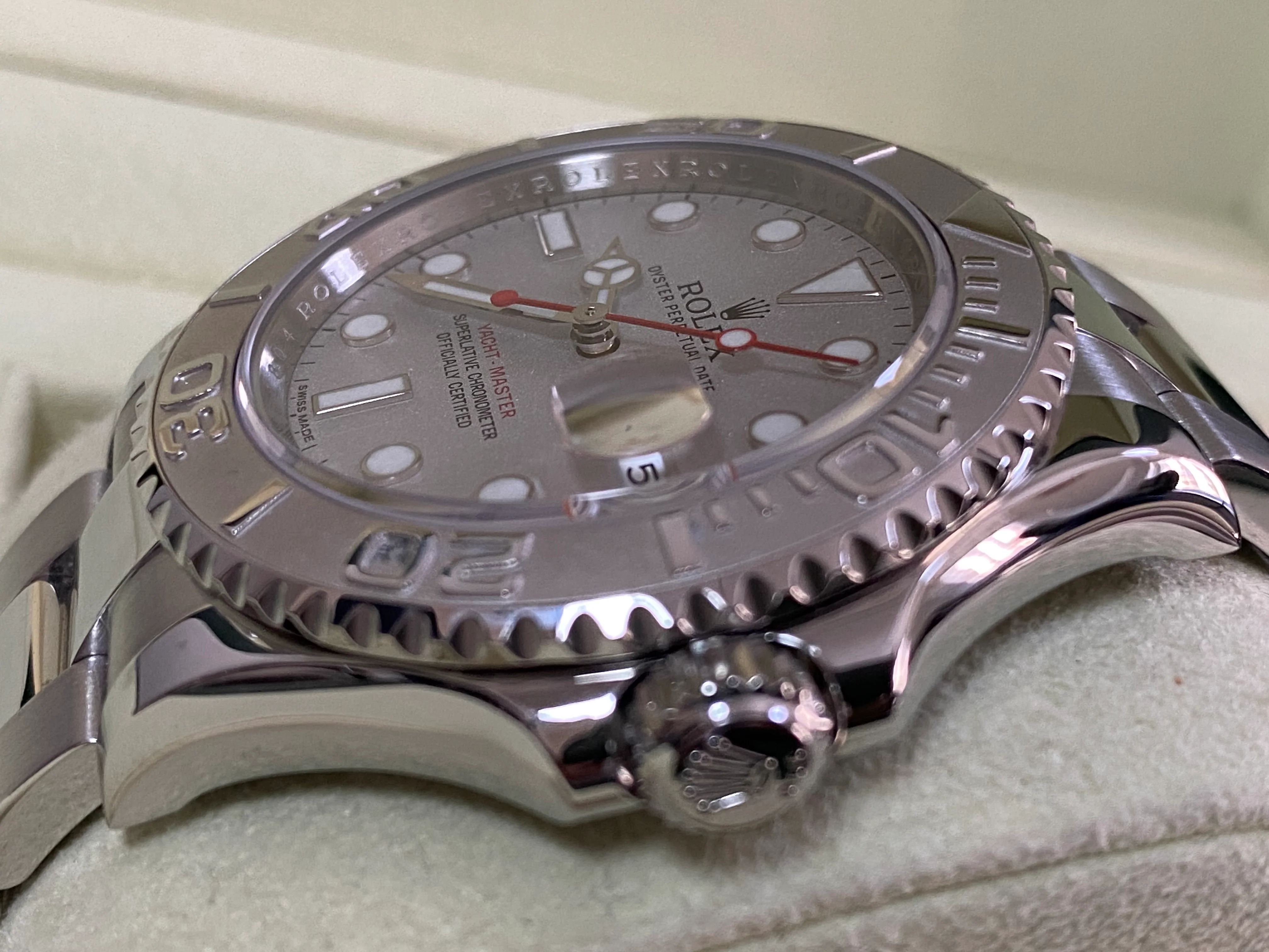 Rolex Steel and Platinum Yacht-Master 40 - 2013 - Silver Dial - 116622 *FULL SET*