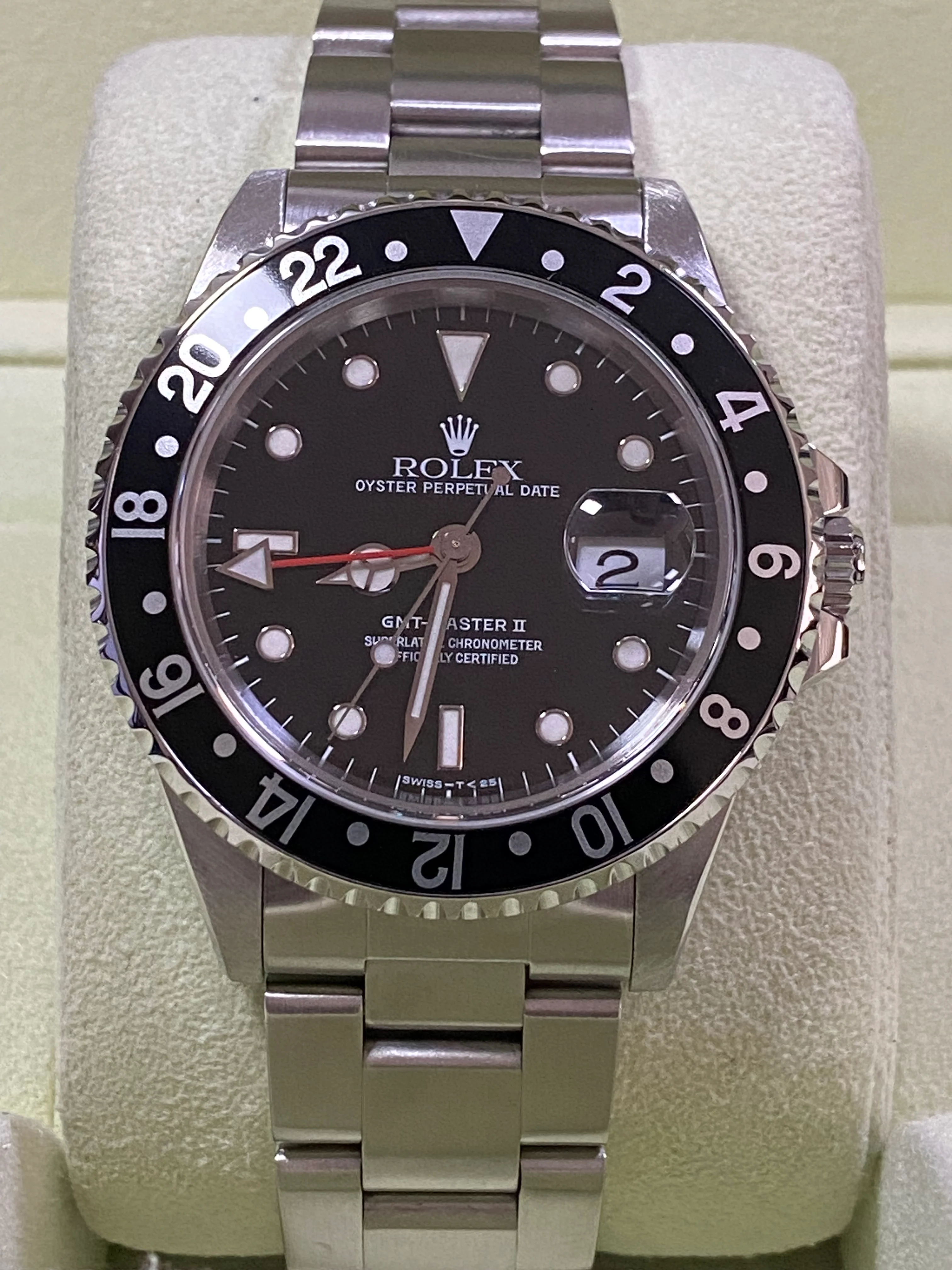 Rolex Steel GMT-Master II - U Serial - Pre Ceramic Bezel - Black Dial - Oyster Bracelet - 16710