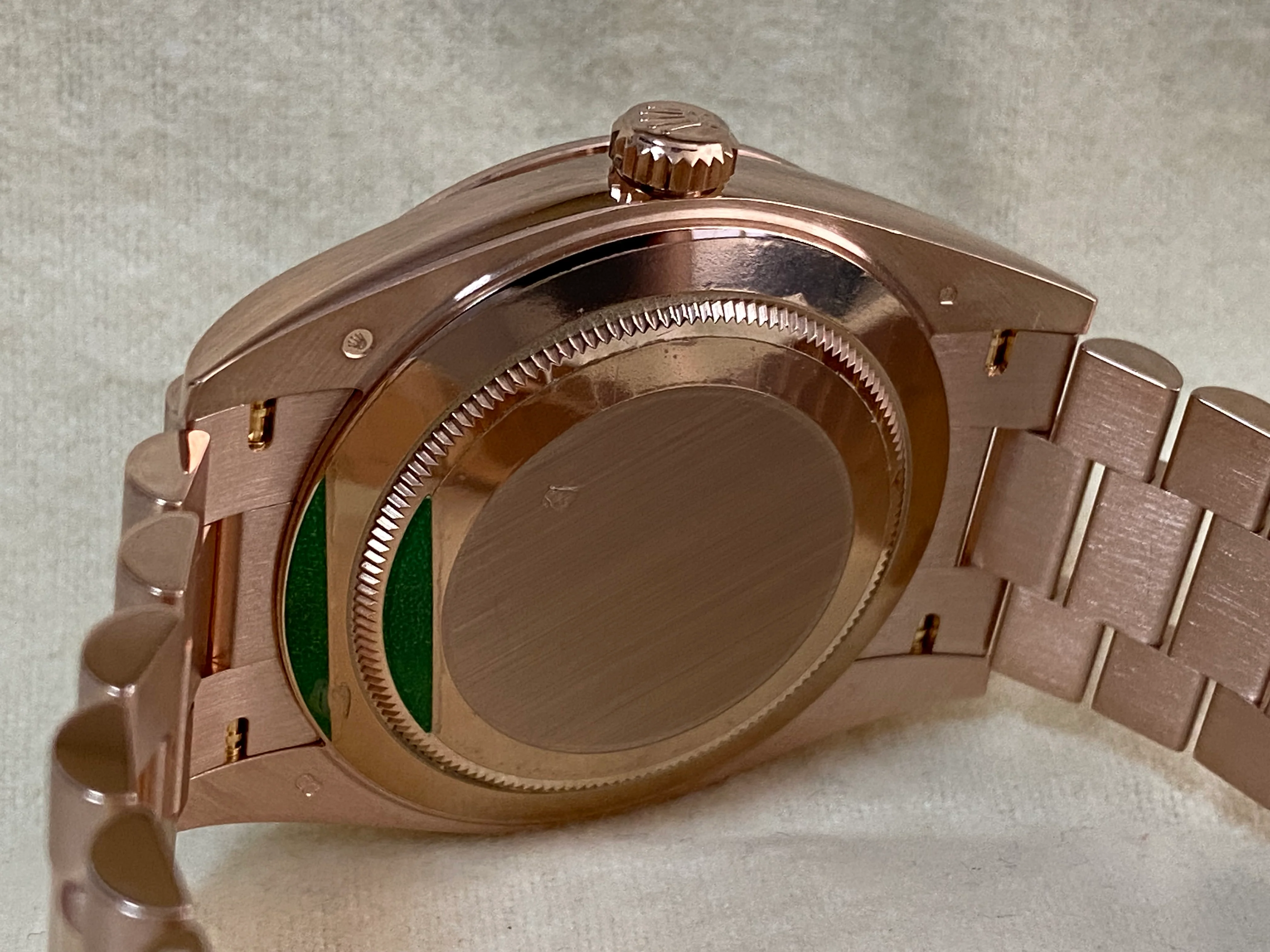Rolex Everose Gold Day-Date 40 - 2018 - Diamond-Set Bezel - Chocolate Baguette Dial - President Bracelet - 228345RBR *FULL SET*