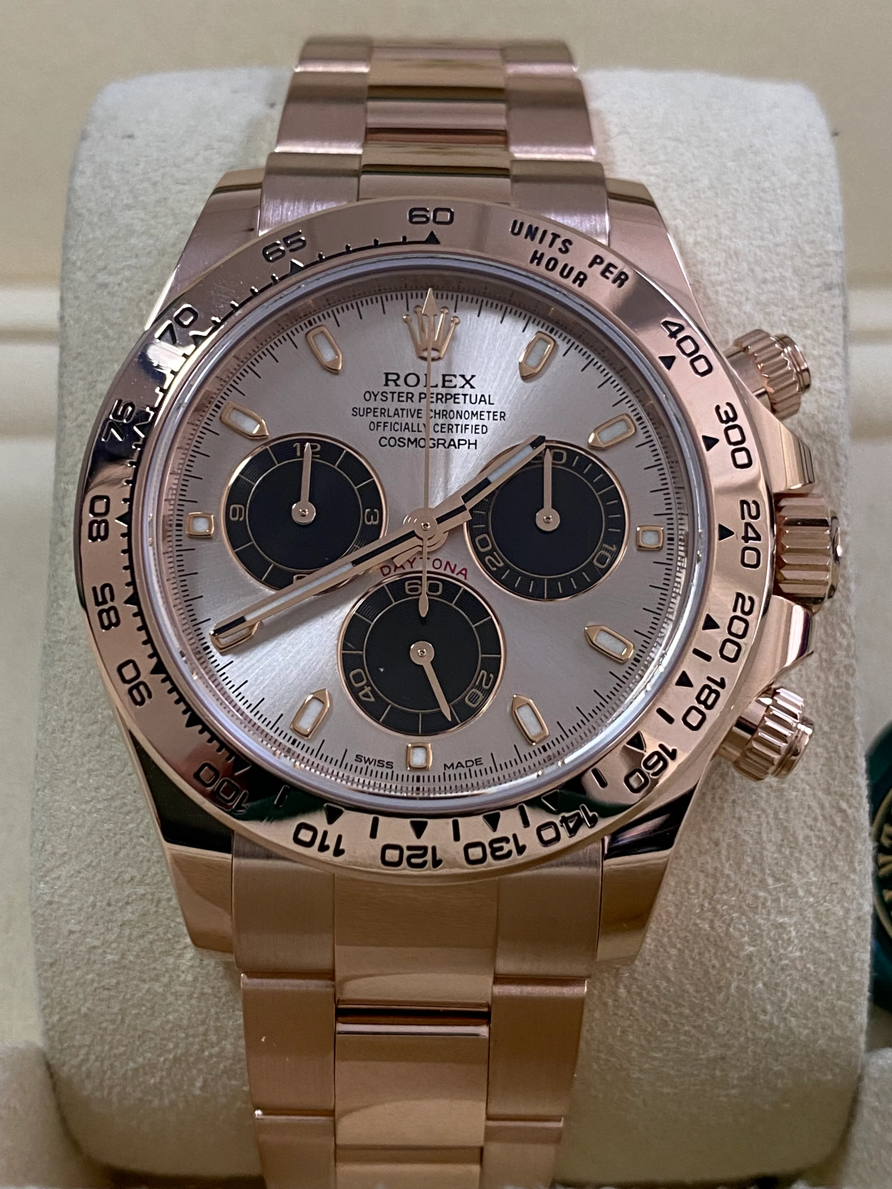 Rolex Everose Gold Cosmograph Daytona - 2023 - Sundust Dial - 116505 *COMPLETE SET*