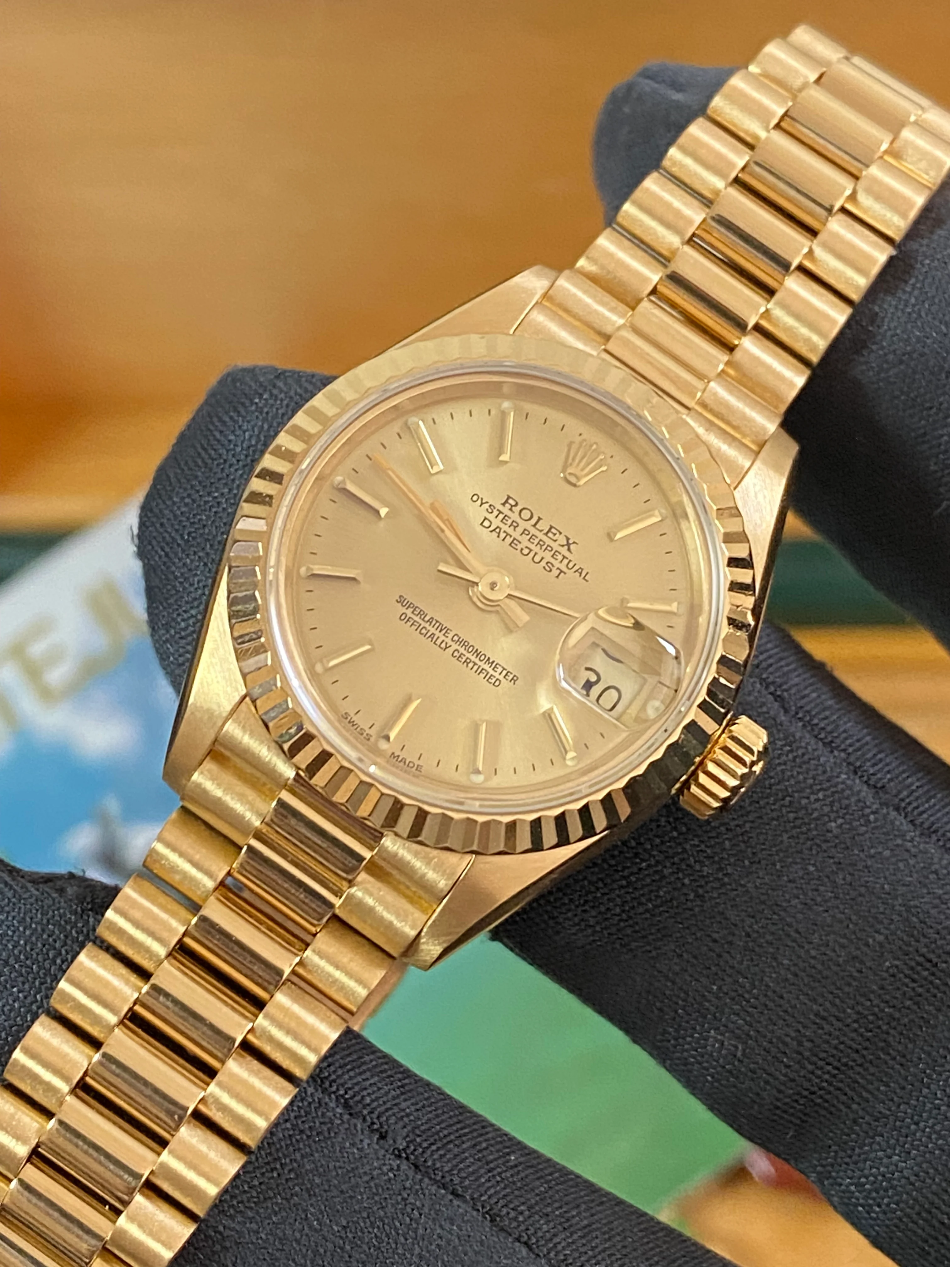 Rolex Yellow Gold Lady-Datejust - E serial - Fluted Bezel - Champagne Dial - President Bracelet - 69178