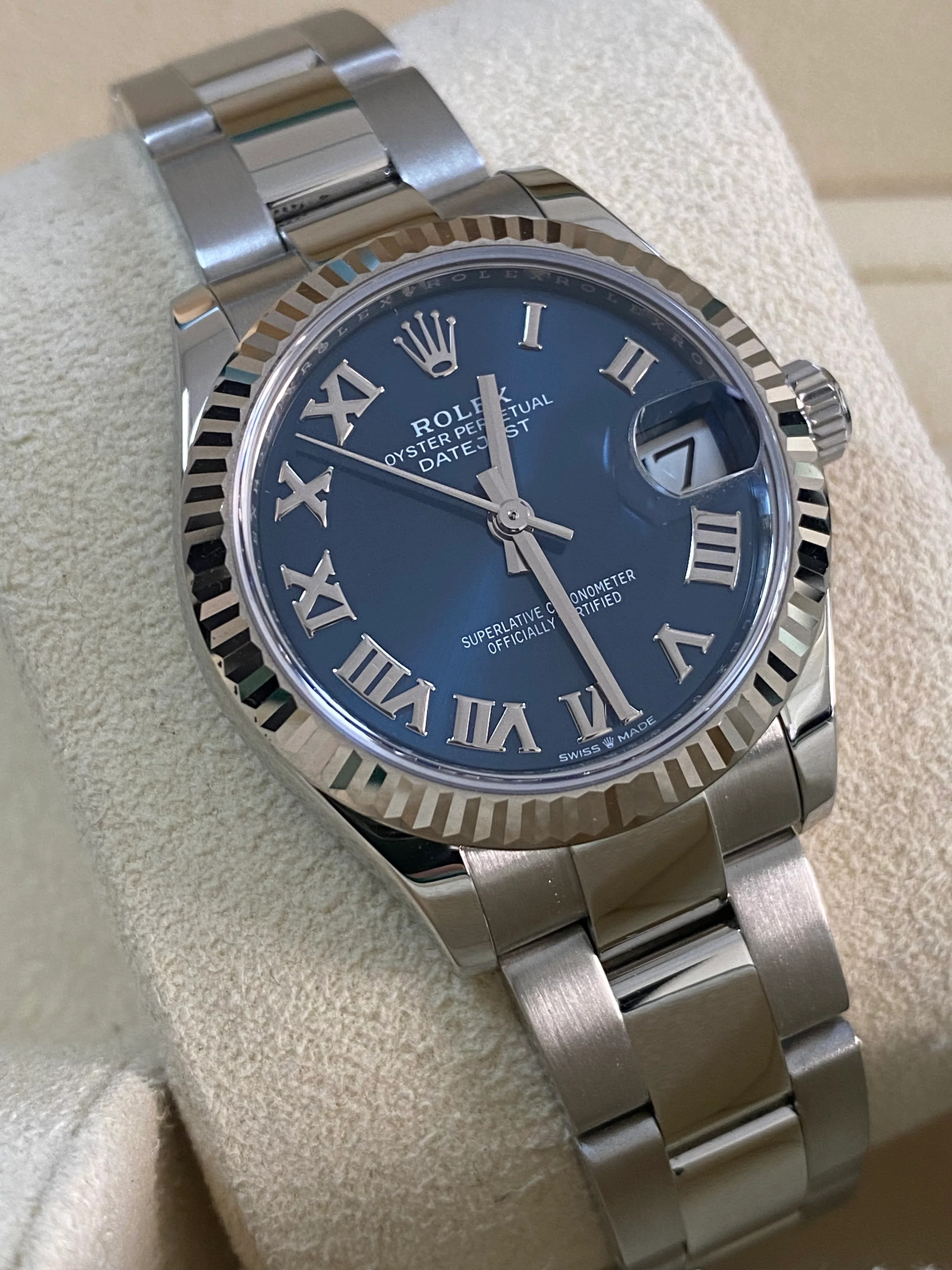 Rolex Steel and White Gold Datejust 31 - 2022 - Fluted Bezel - Blue Roman Dial - Oyster Bracelet - 278274 *COMPLETE SET*