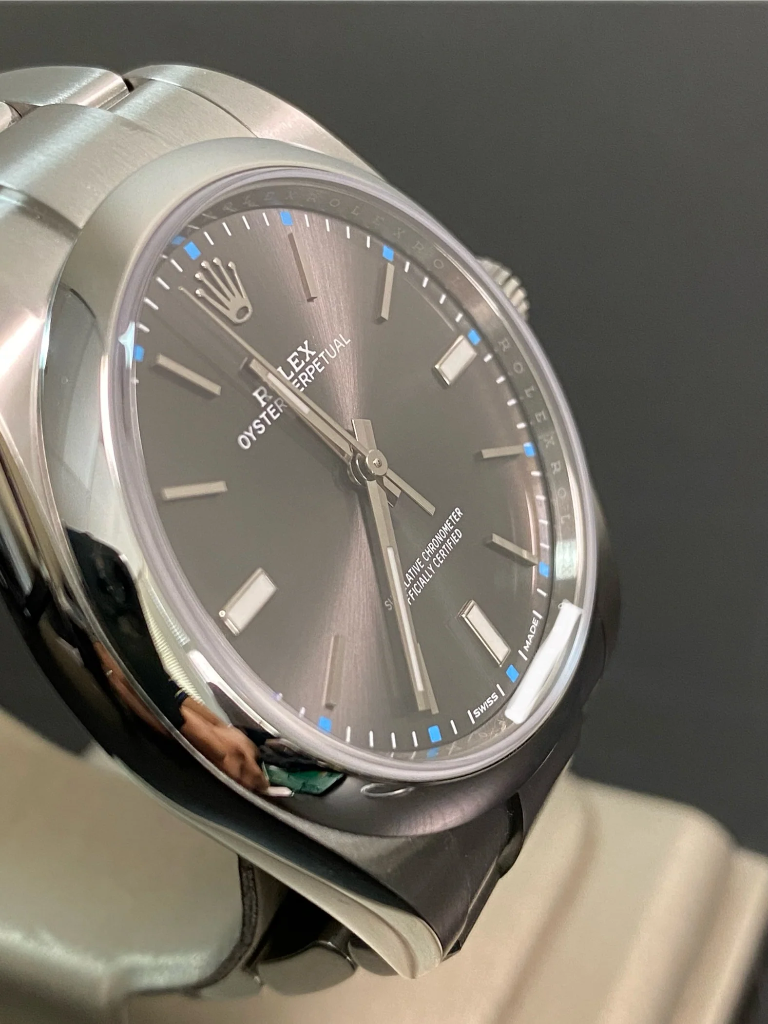 Rolex Oyster Perpetual 39 - 2019 - Domed Bezel - Grey Index Dial - 114300 *FULL STICKERS*