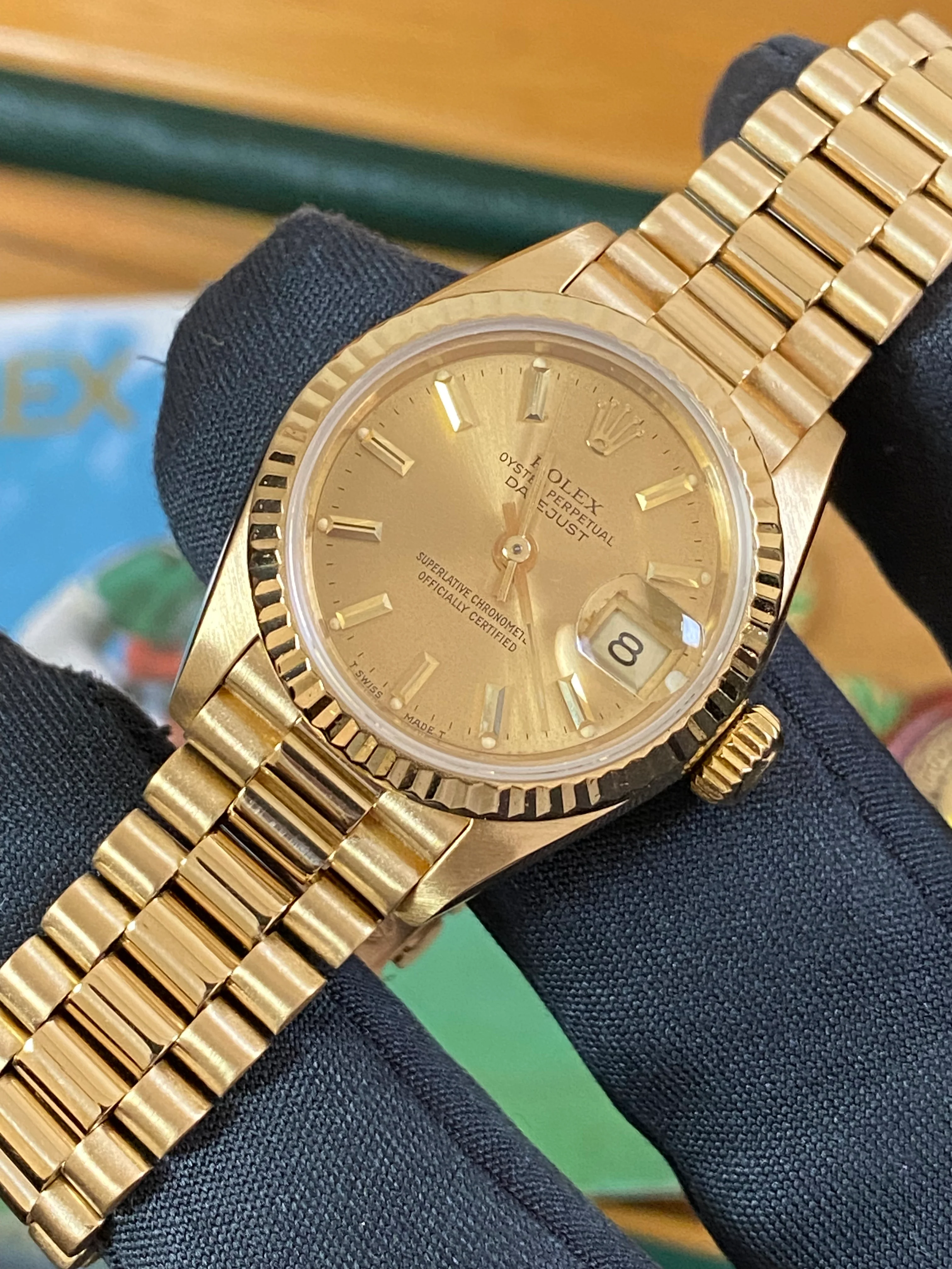 Rolex Yellow Gold Lady-Datejust - 1986 - Fluted Bezel - Champagne Dial - President Bracelet - 69178
