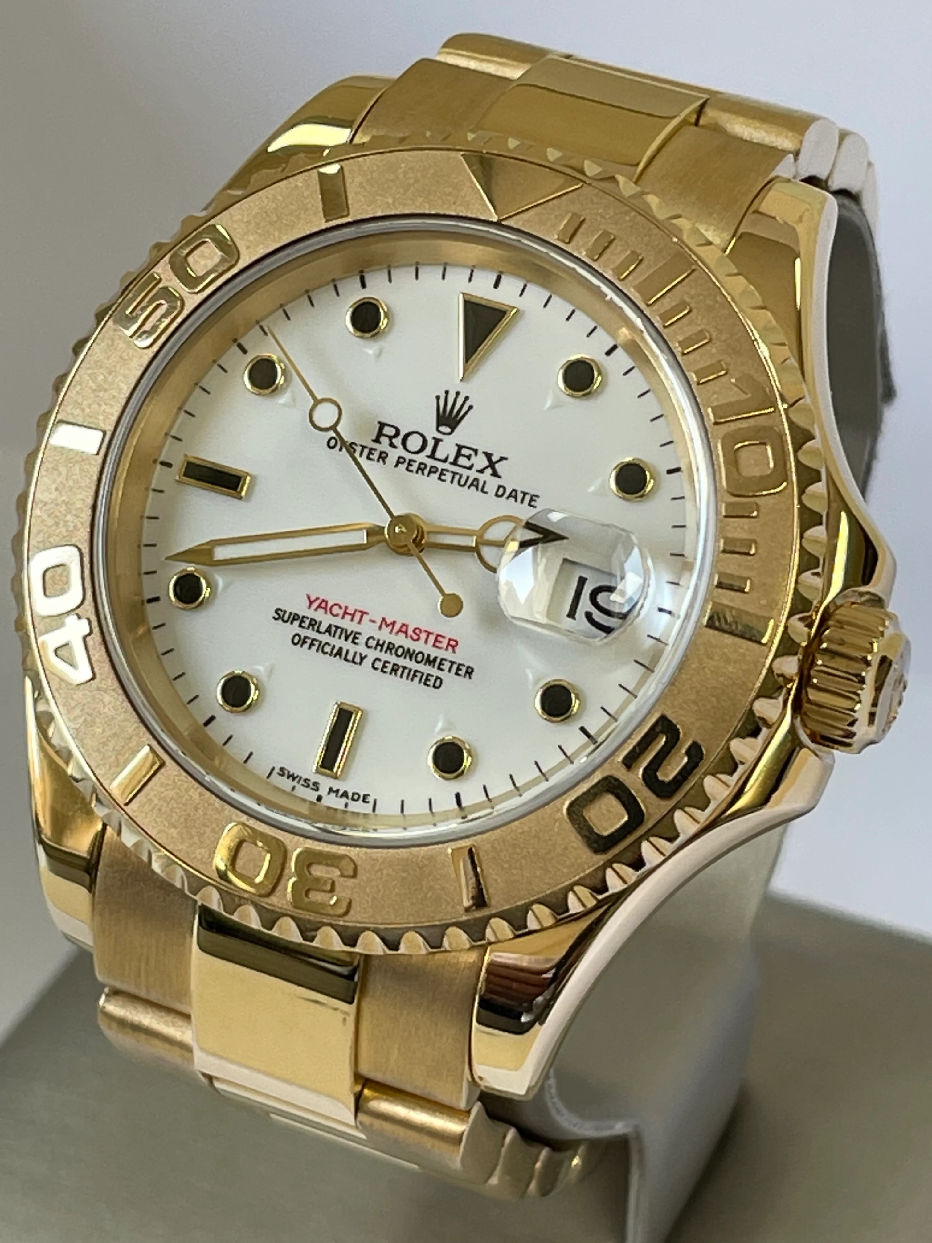 Rolex Yellow Gold Yacht-Master 40 - White Dial - 16628
