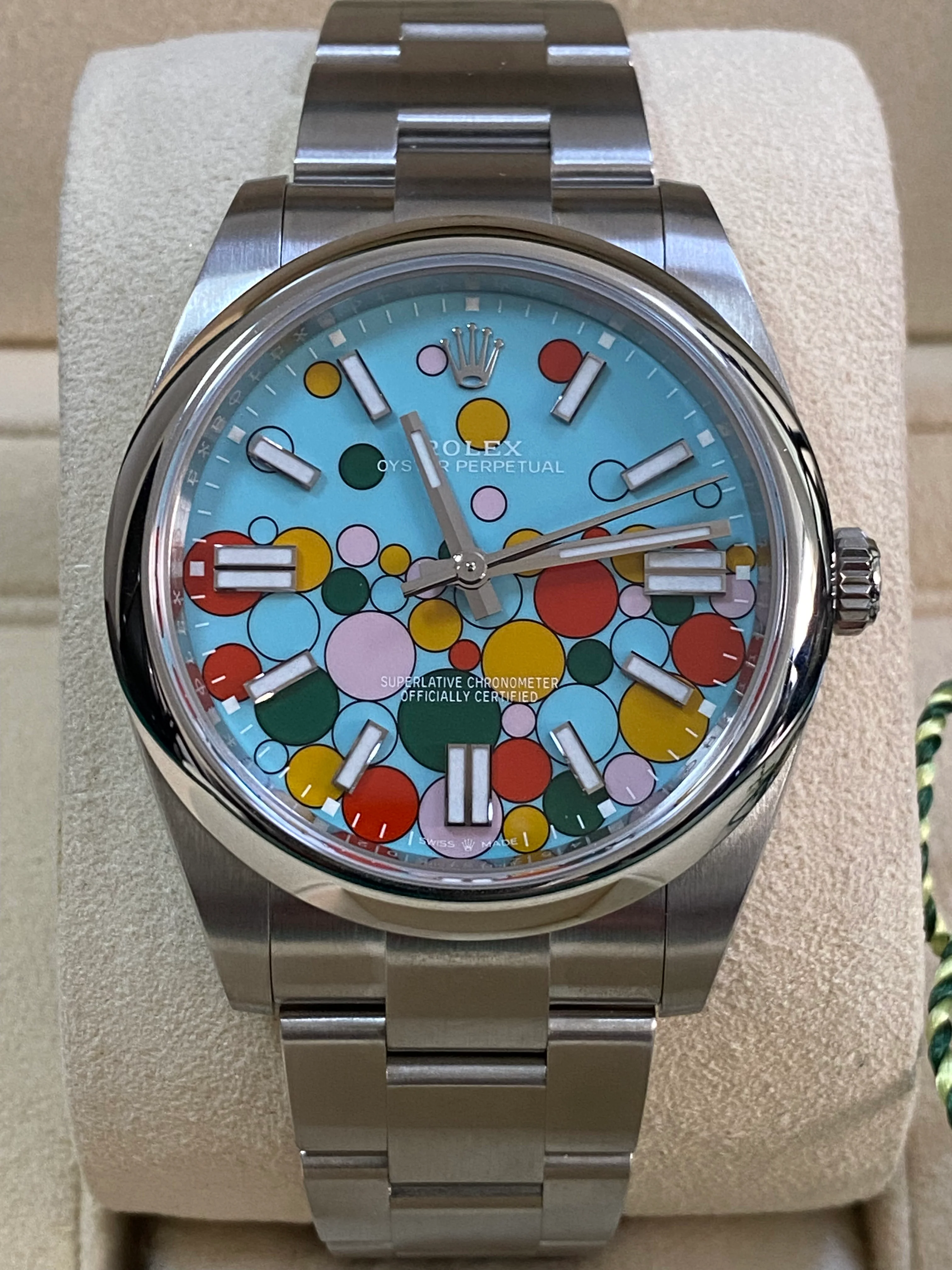 Rolex Oyster Perpetual 41 - Domed Bezel - Turquoise Blue Celebration-Motif Dial - Oyster Bracelet - 124300 *FULL SET*