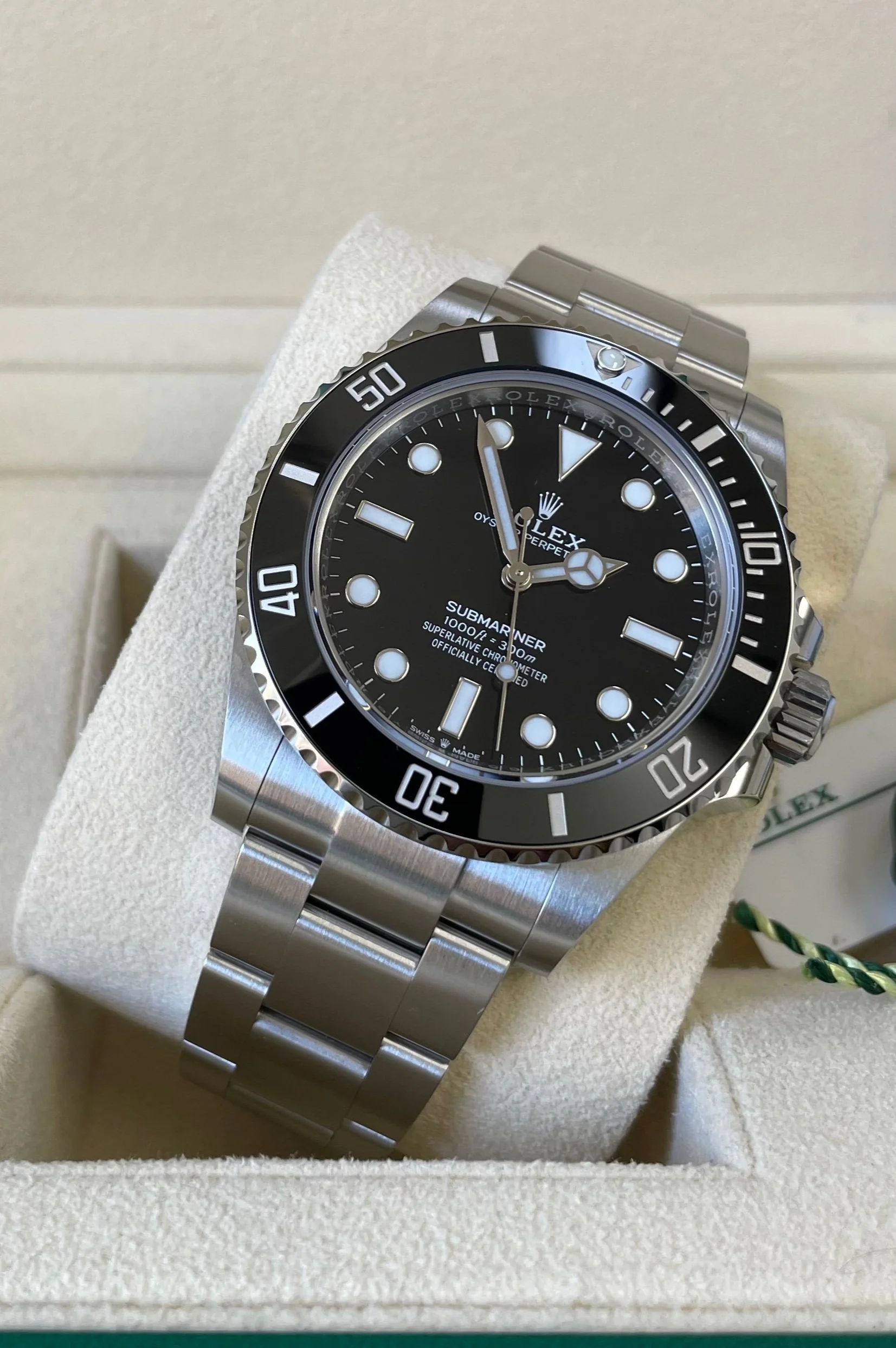 Rolex Submariner No Date - 2023 - Black Dial - 124060