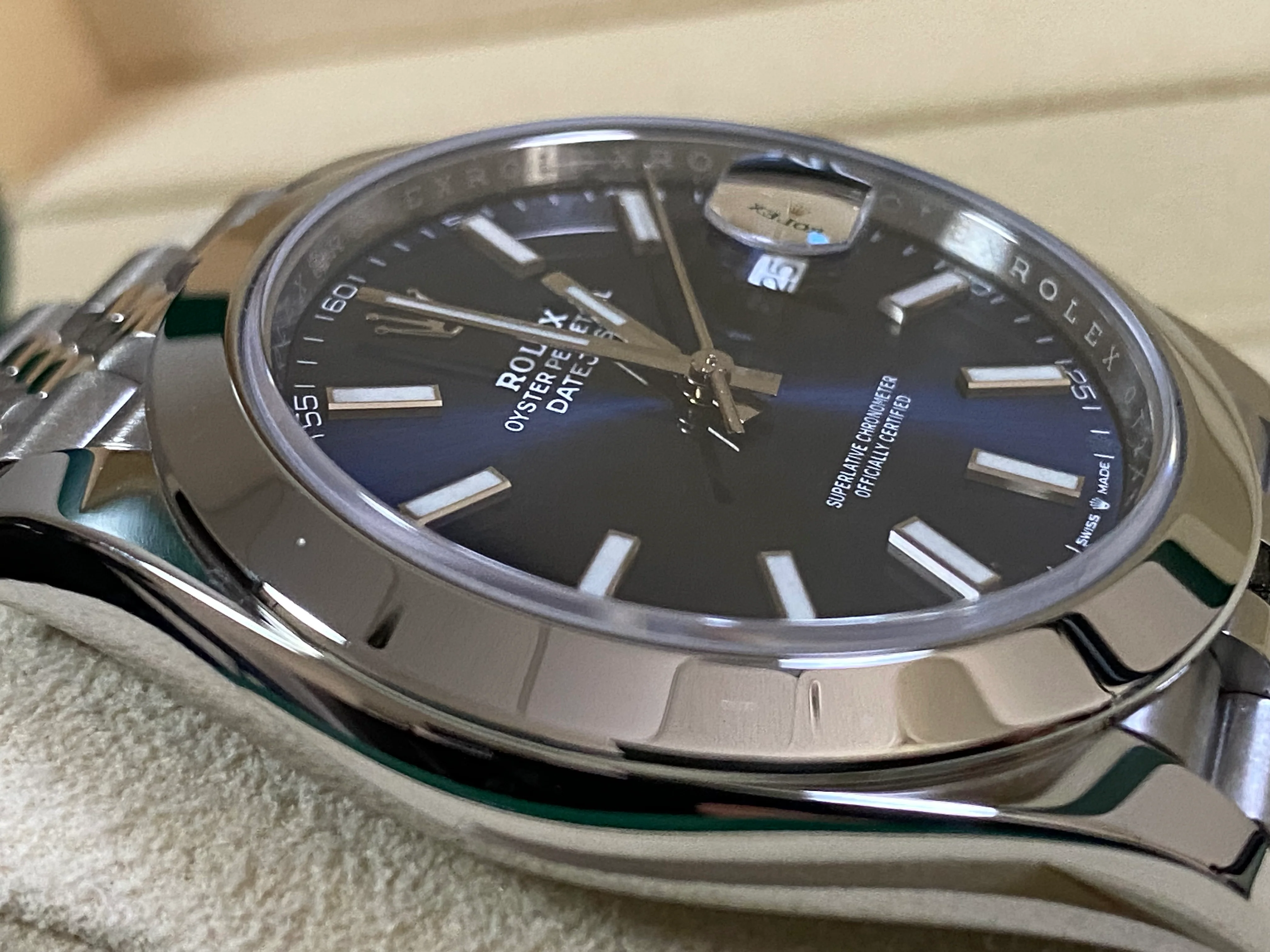 Rolex Steel Datejust 41 - 2020 - Smooth Bezel - Blue Index Dial - Jubilee Bracelet - 126300 *FULL SET*