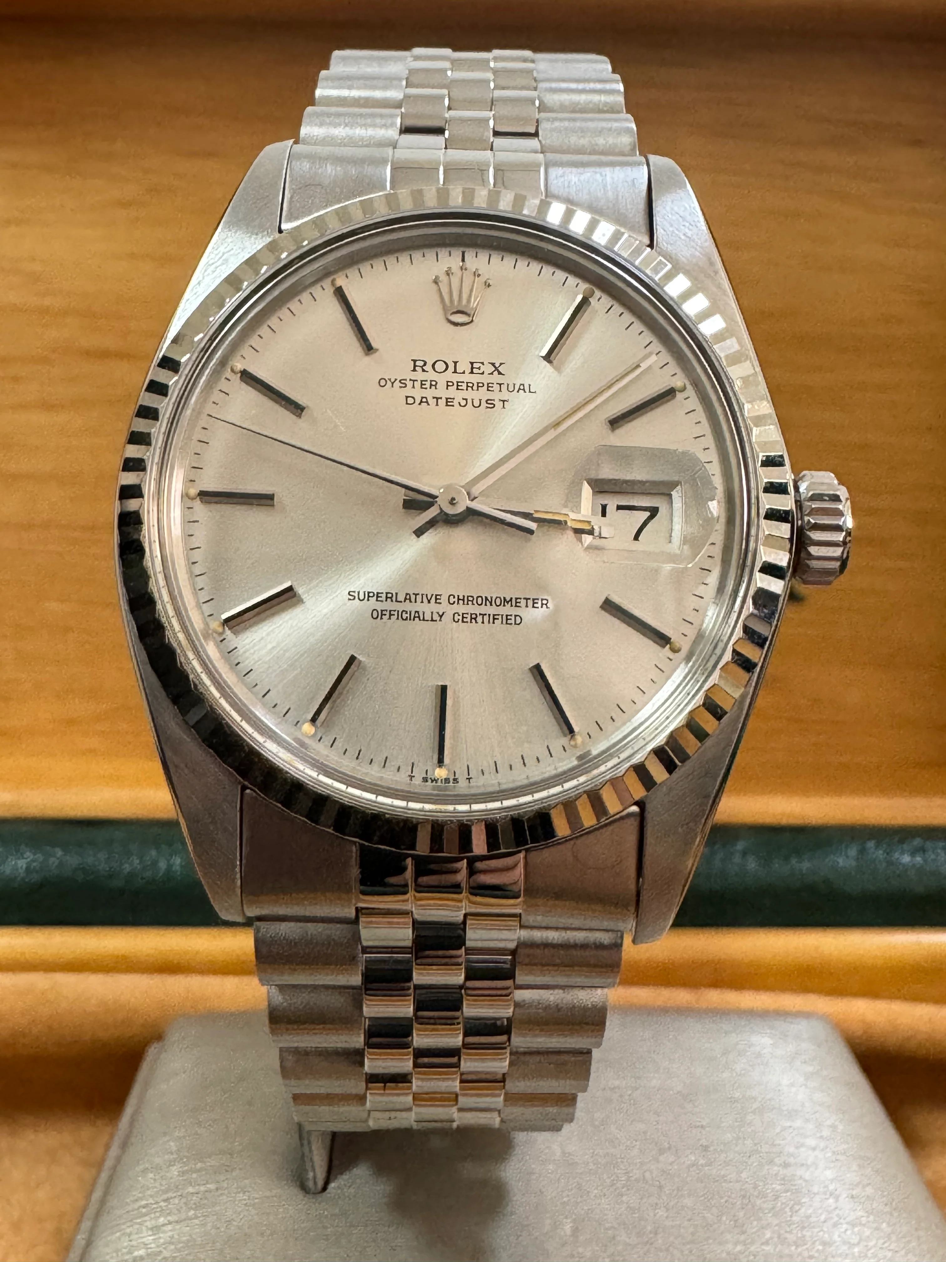 Rolex Steel Datejust 36 - Fluted Bezel - Silver Index Dial - Jubilee Bracelet - 16014