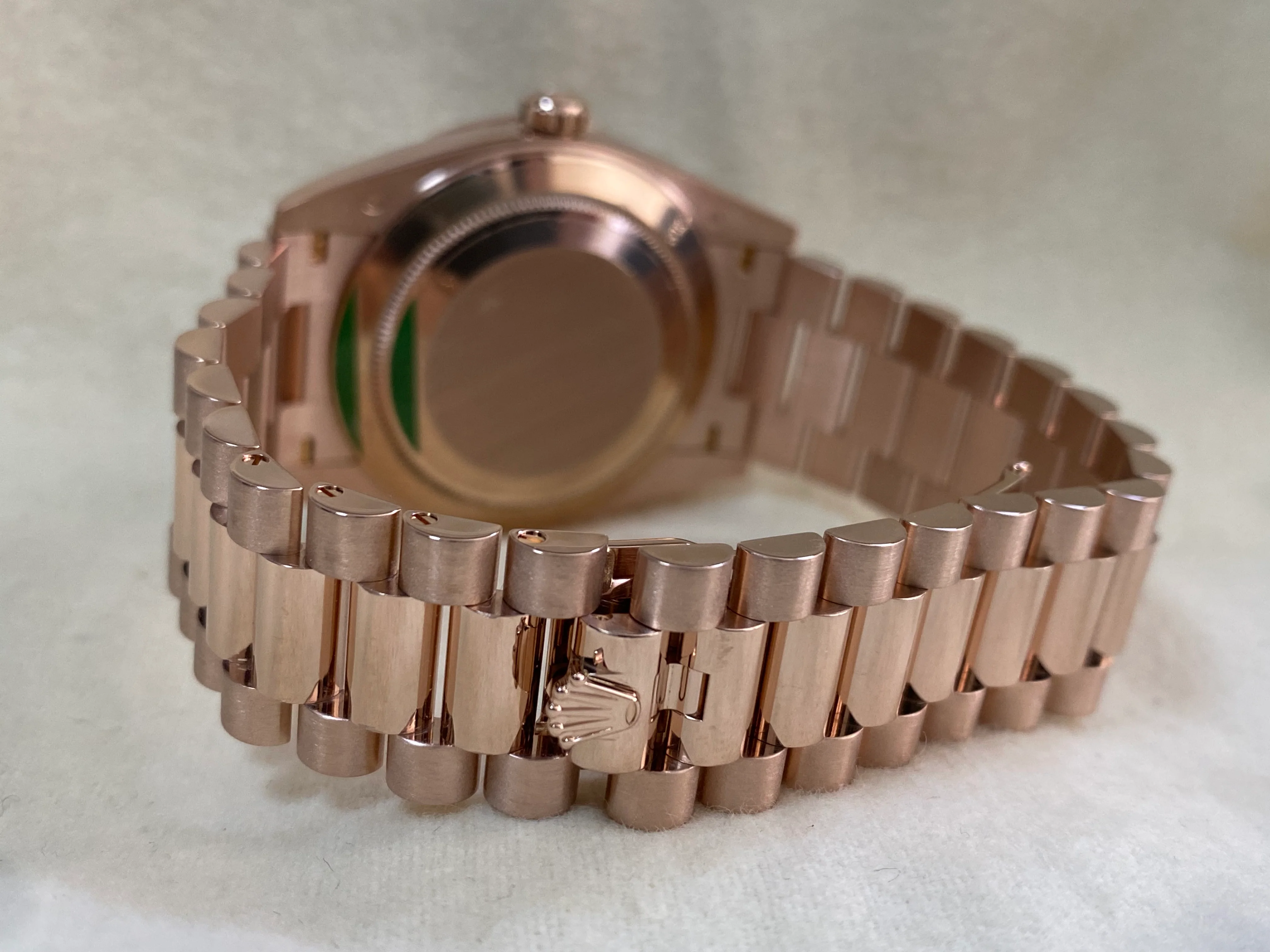 Rolex Everose Gold Day-Date 40 - 2018 - Diamond-Set Bezel - Chocolate Baguette Dial - President Bracelet - 228345RBR *FULL SET*