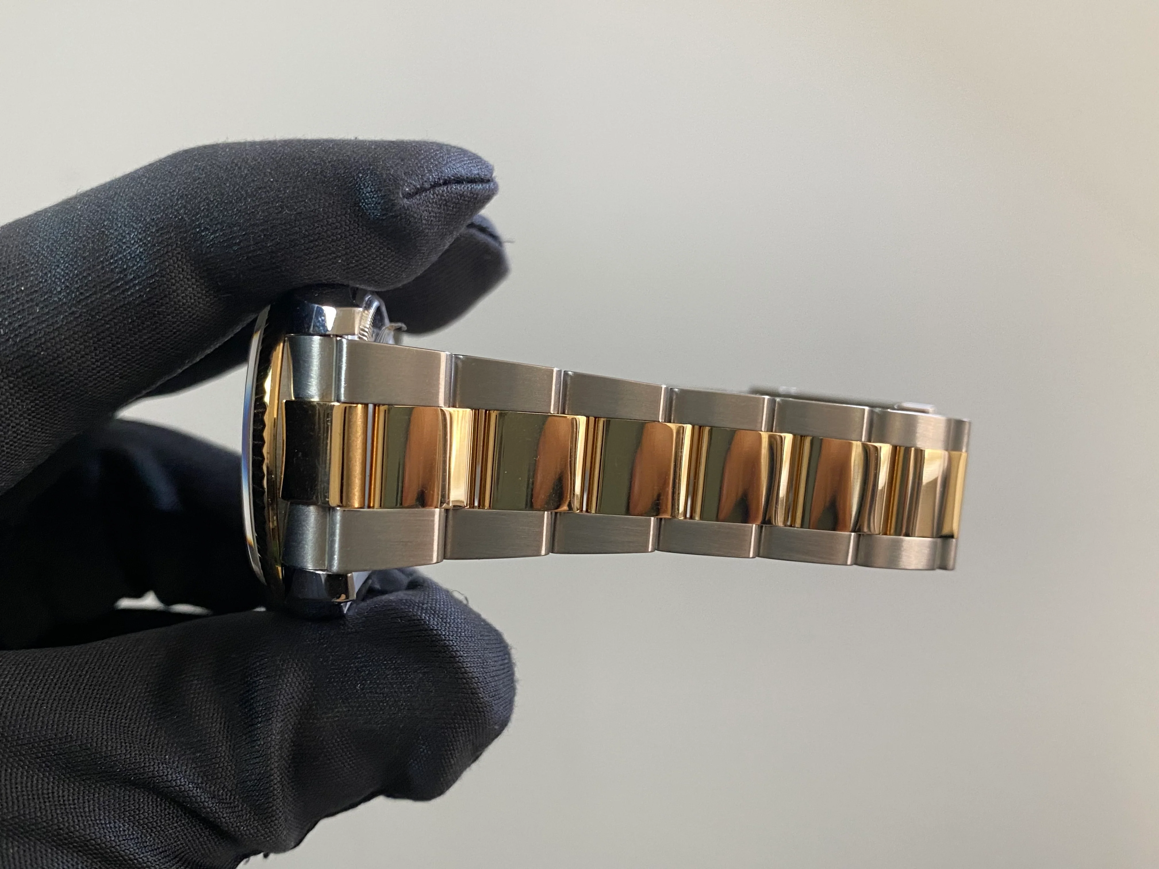 Rolex Steel and Yellow Gold Datejust 36 - D serial - Fluted Bezel - 