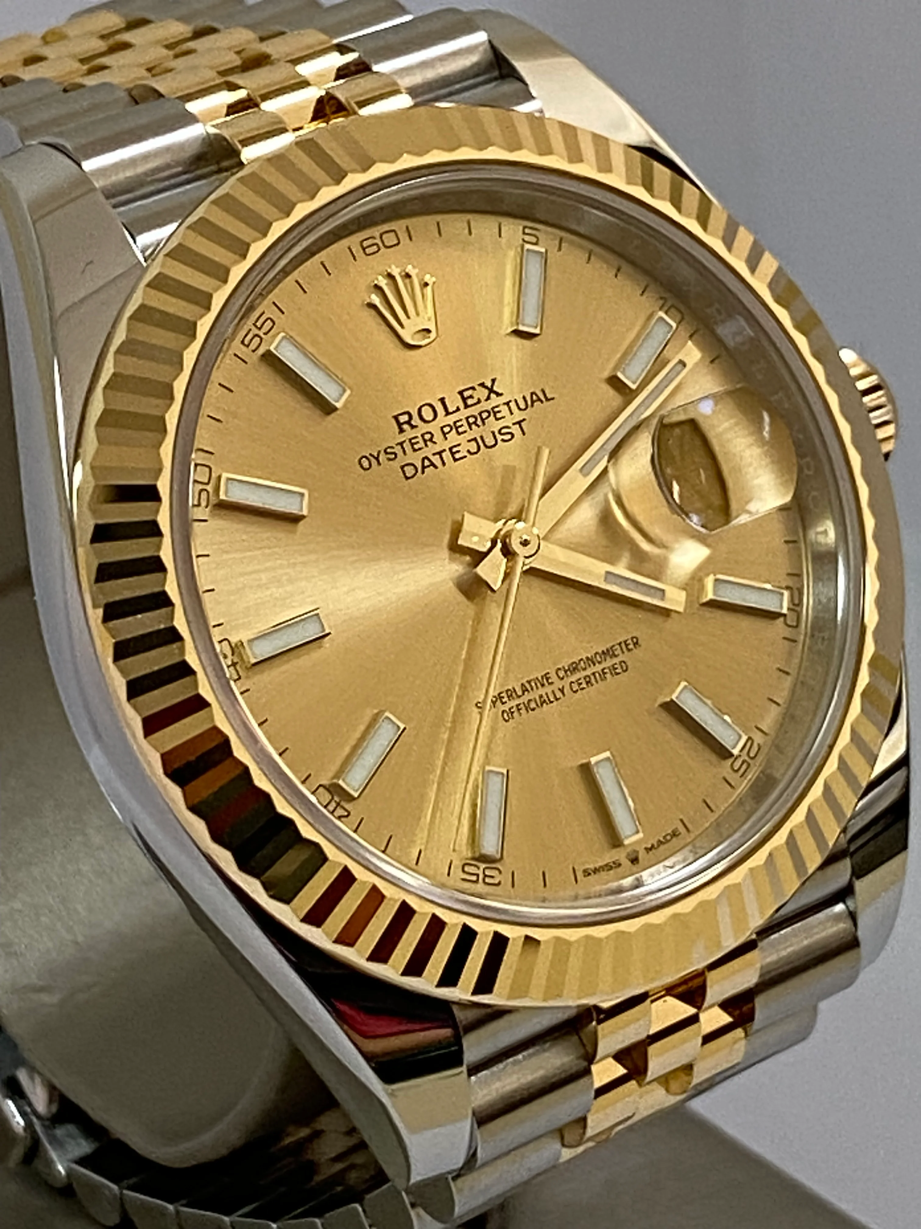 Rolex Steel and Yellow Gold Datejust 41 - 2023 - Fluted Bezel - Champagne Index Dial - Jubilee Bracelet - 126333