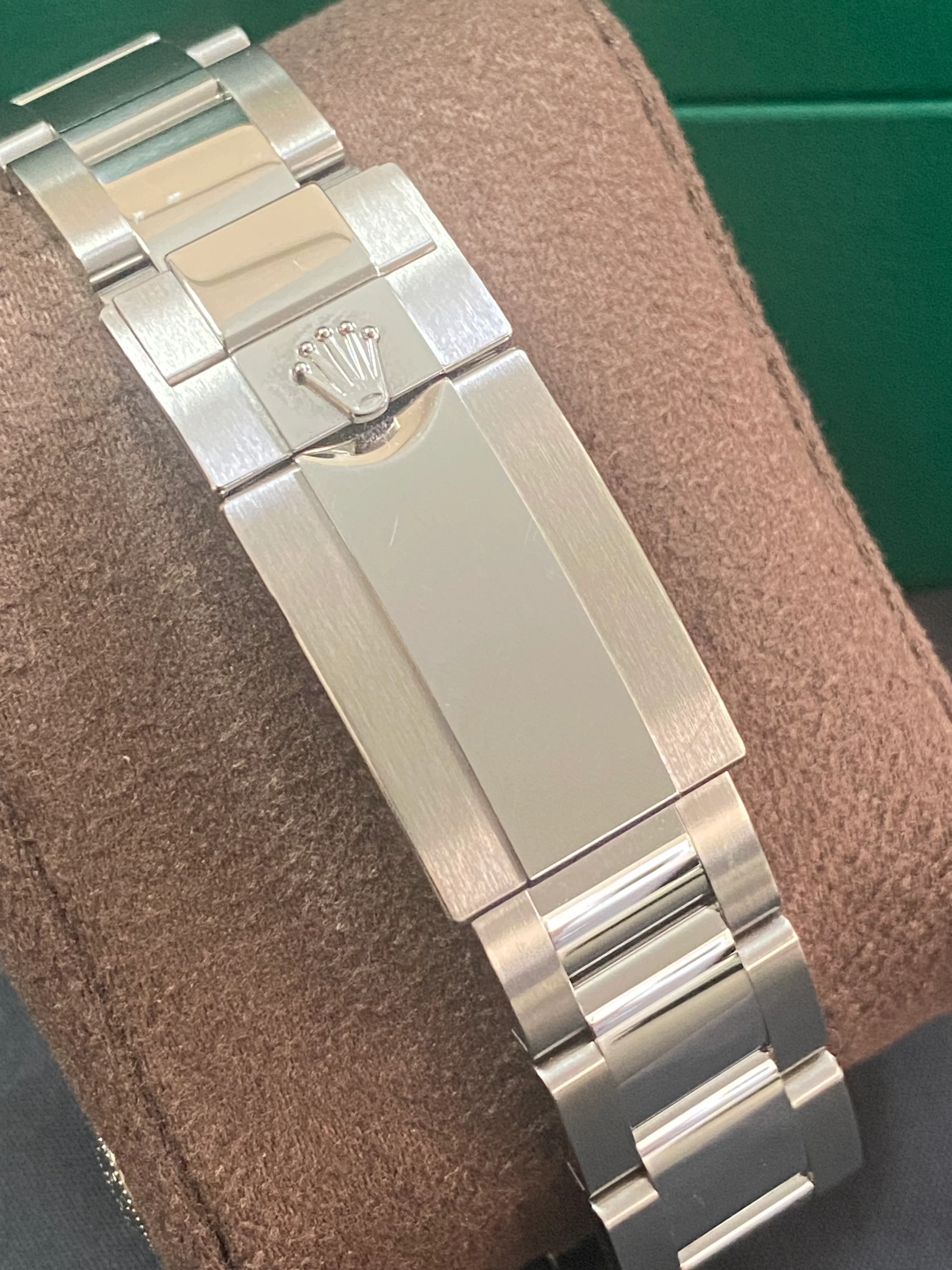 Rolex Steel Yacht-Master II - 2021 - White Dial - 116680 *FULL SET*