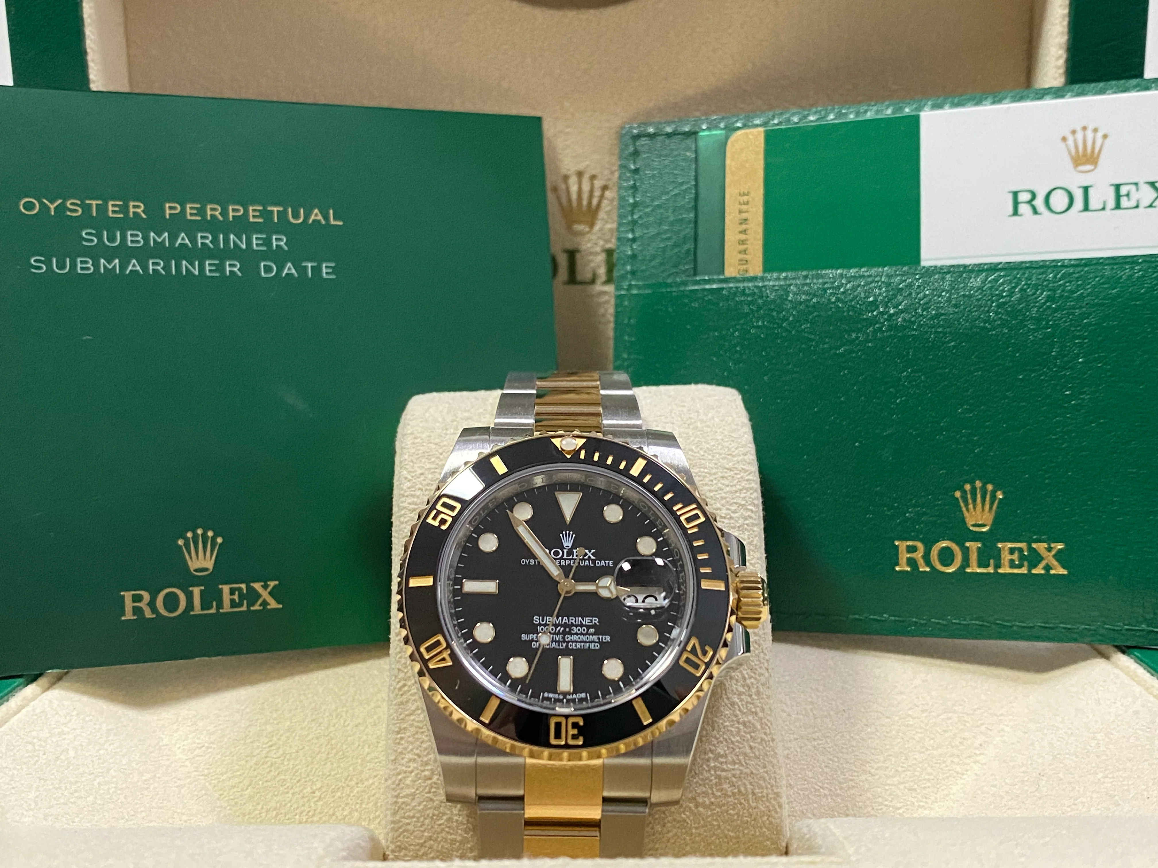 Rolex Steel and Gold Submariner Date - 2016 - Black Bezel - Black Dial - 116613