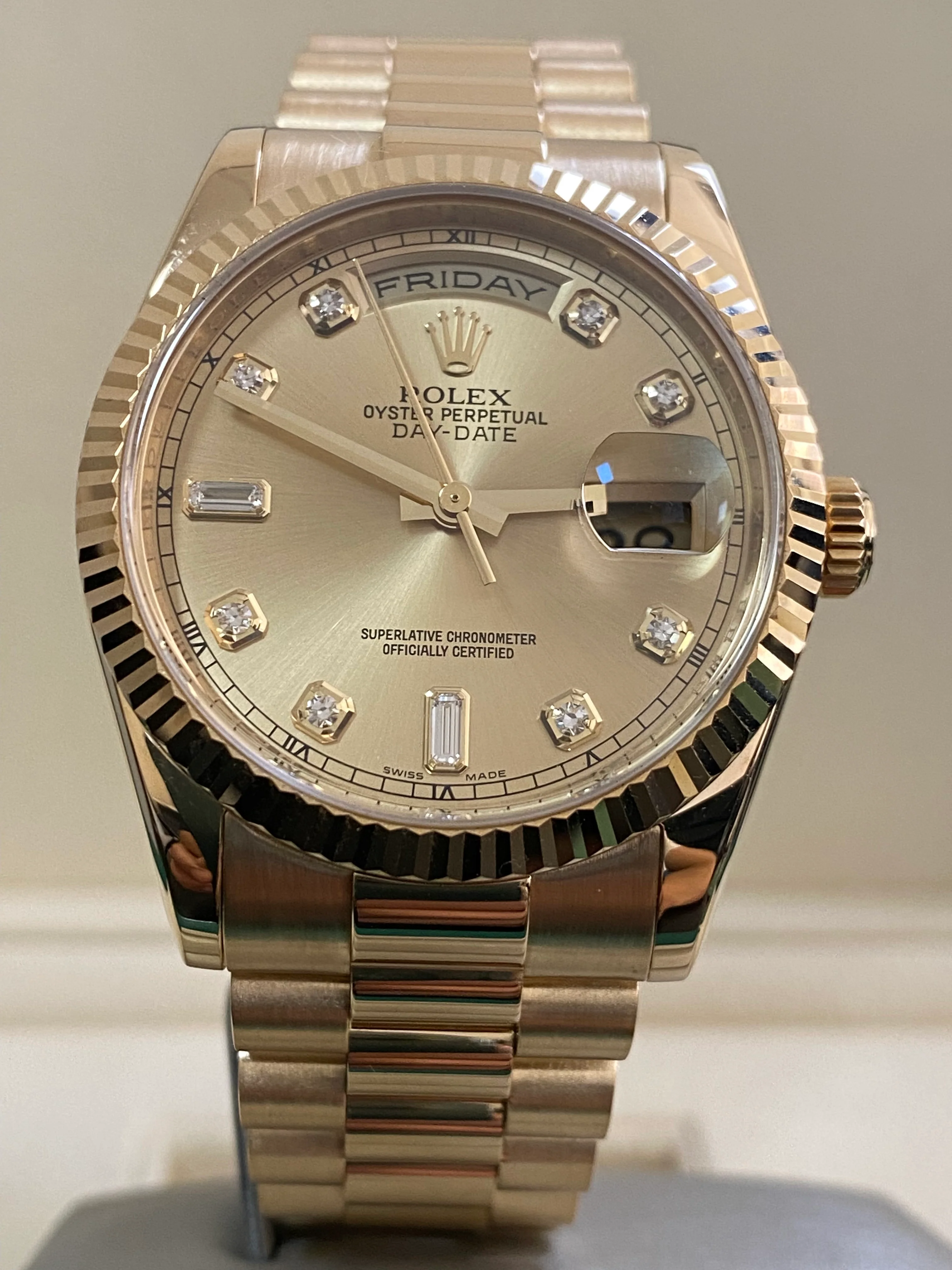 Rolex Yellow Gold Day-Date 36 - Z serial - Fluted Bezel - Factory Diamond Dial - President Bracelet - 118238 *COMPLETE SET*